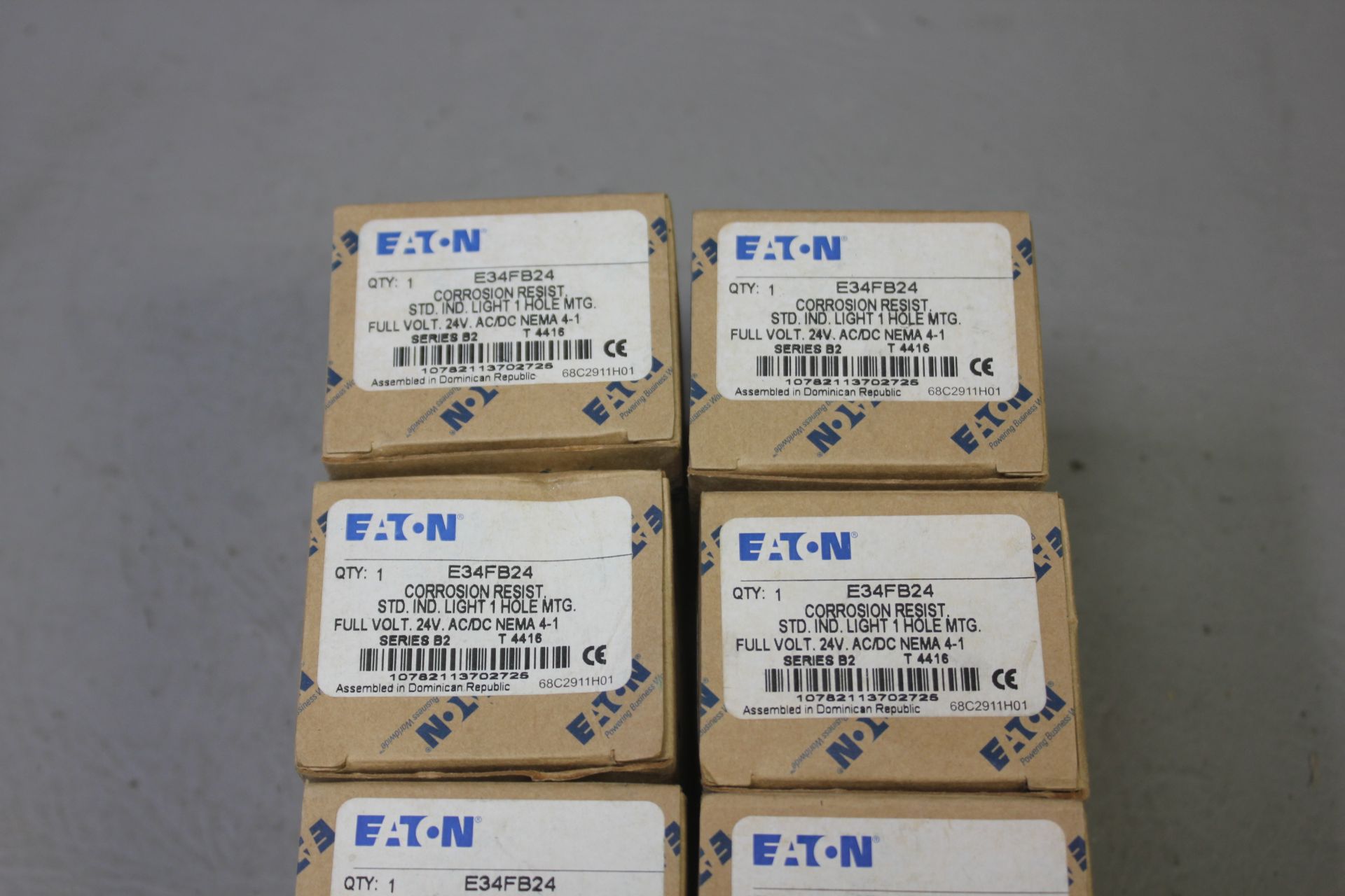 LOT OF 8 NEW EATON CORROSION RESISTANT PUSHBUTTONS - Image 2 of 6