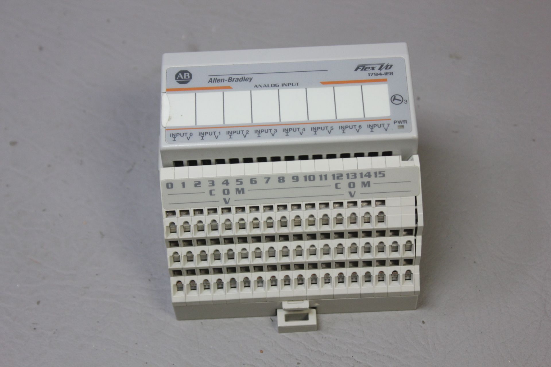 ALLEN BRADLEY FLEX I/O MODULE WITH BASE