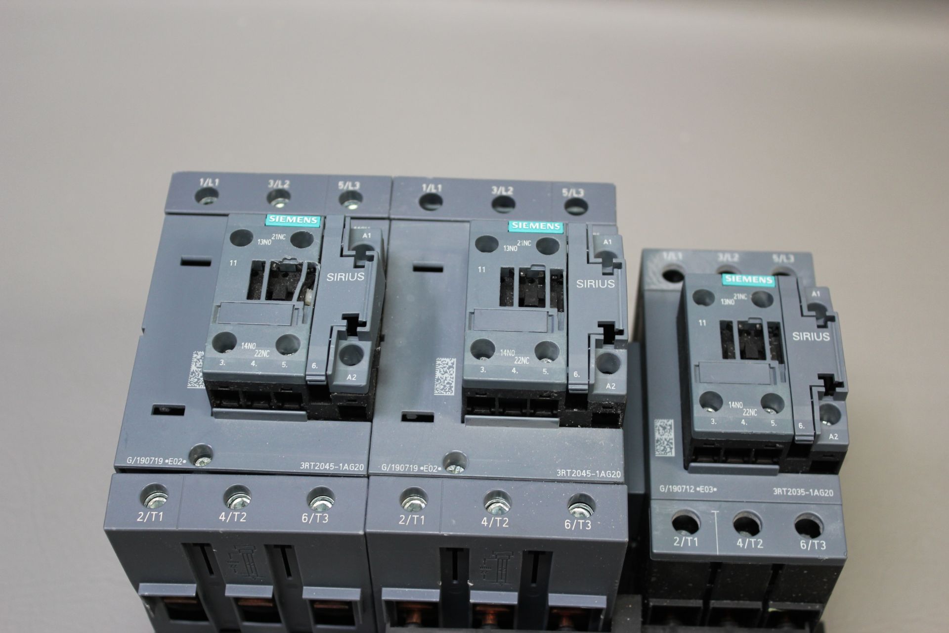 UNUSED SIEMENS STAR DELTA CONTACTOR ASSEMBLY - Image 6 of 6