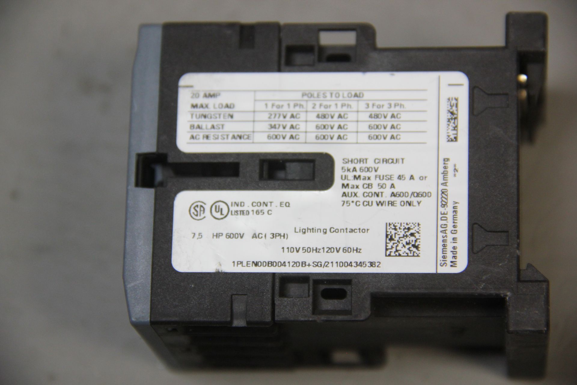 3 UNSUED SIEMENS LIGHTING CONTACTORS - Image 3 of 3