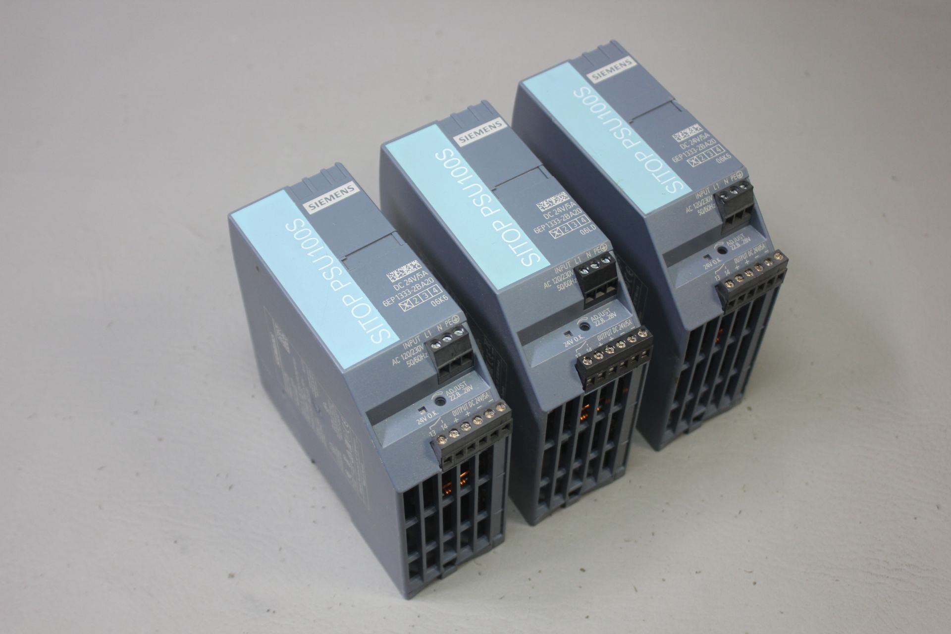 3 SIEMENS SITOP POWER SUPPLIES