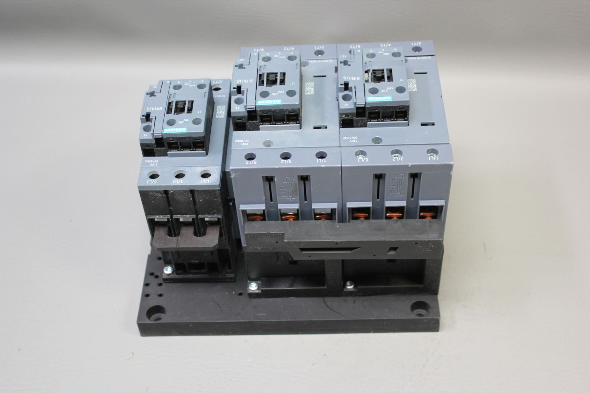 UNUSED SIEMENS STAR DELTA CONTACTOR ASSEMBLY - Image 3 of 6