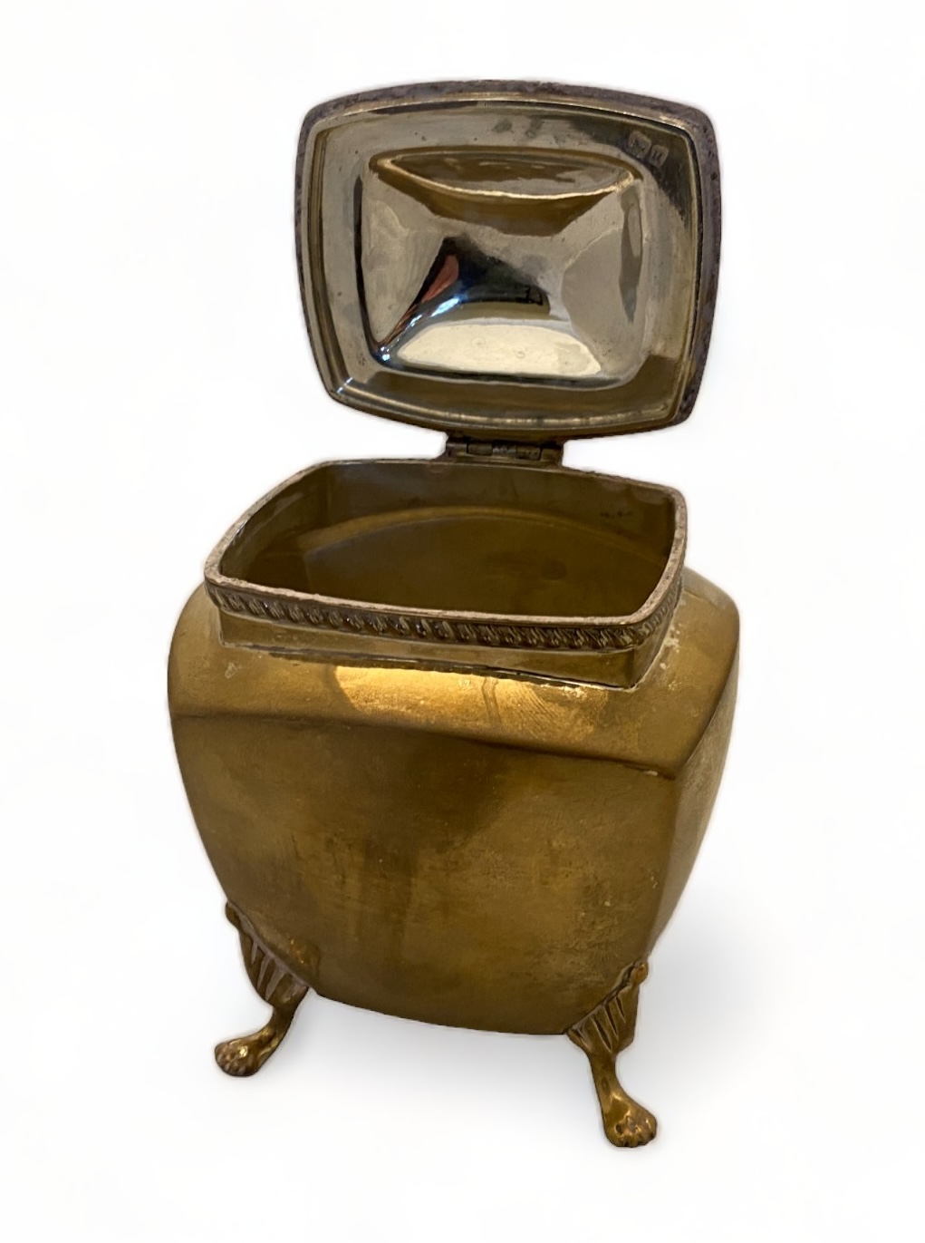 A silver Georgian style tea caddy, William Aitken, Chester, 1900 - Image 5 of 8