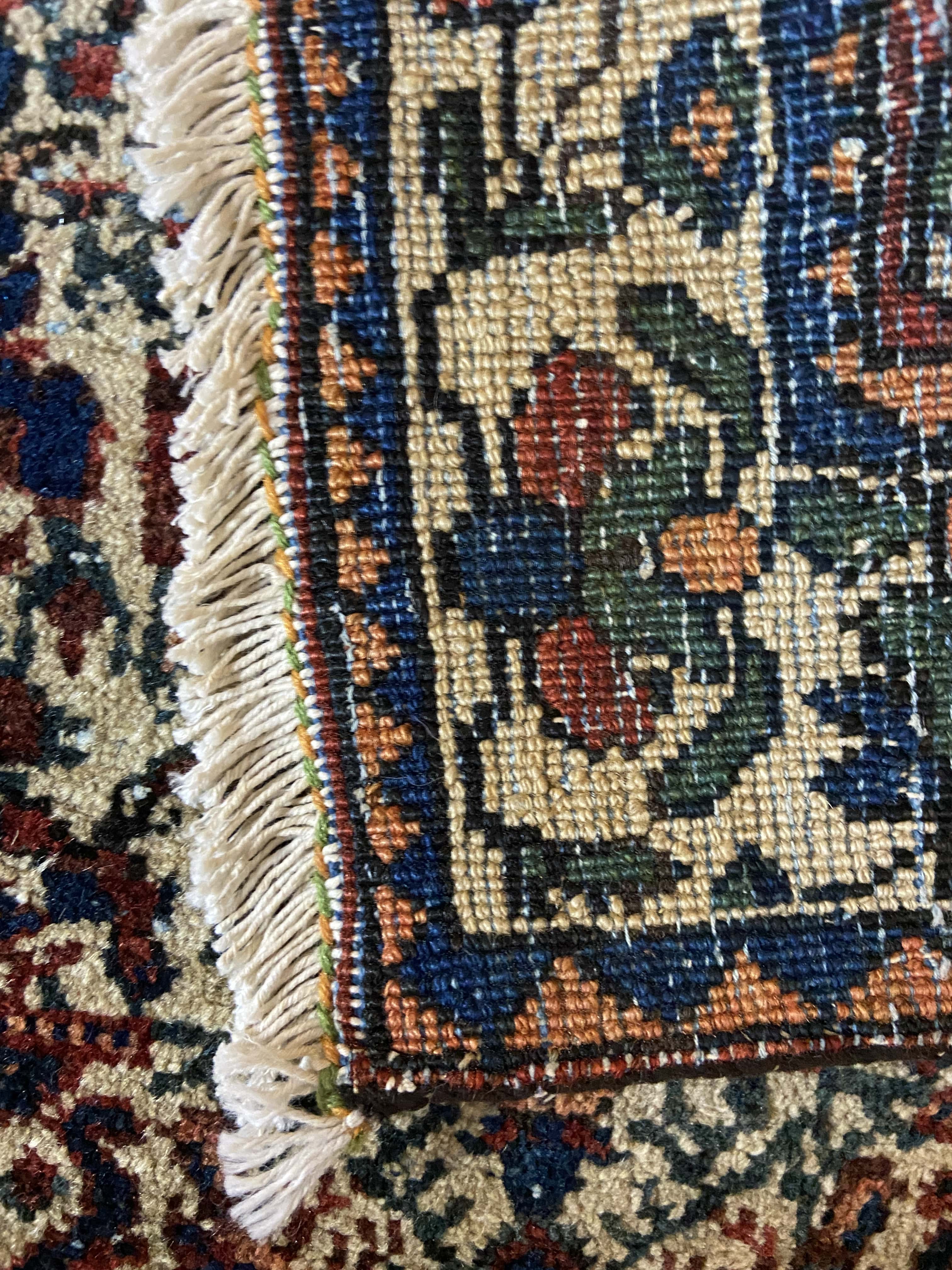 A Bakthiar rug, South West Persia, circa 1940 - Image 5 of 6