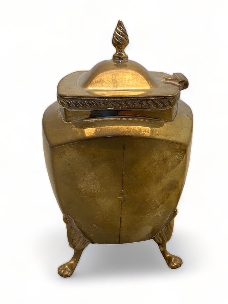 A silver Georgian style tea caddy, William Aitken, Chester, 1900 - Image 2 of 8