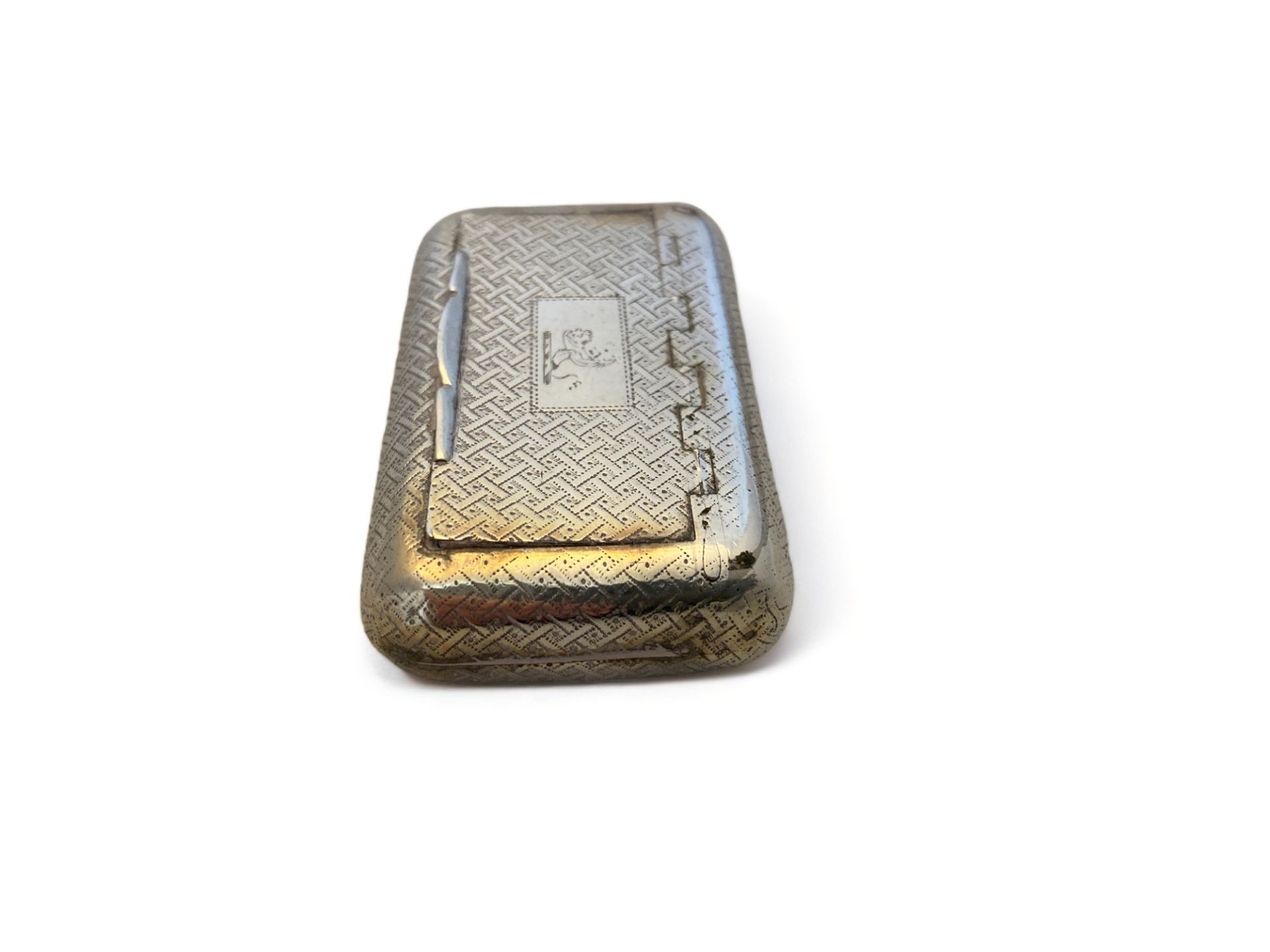 A George IV rectangular silver snuff box by Thomas Shaw, Birmingham,1825 - Image 3 of 5