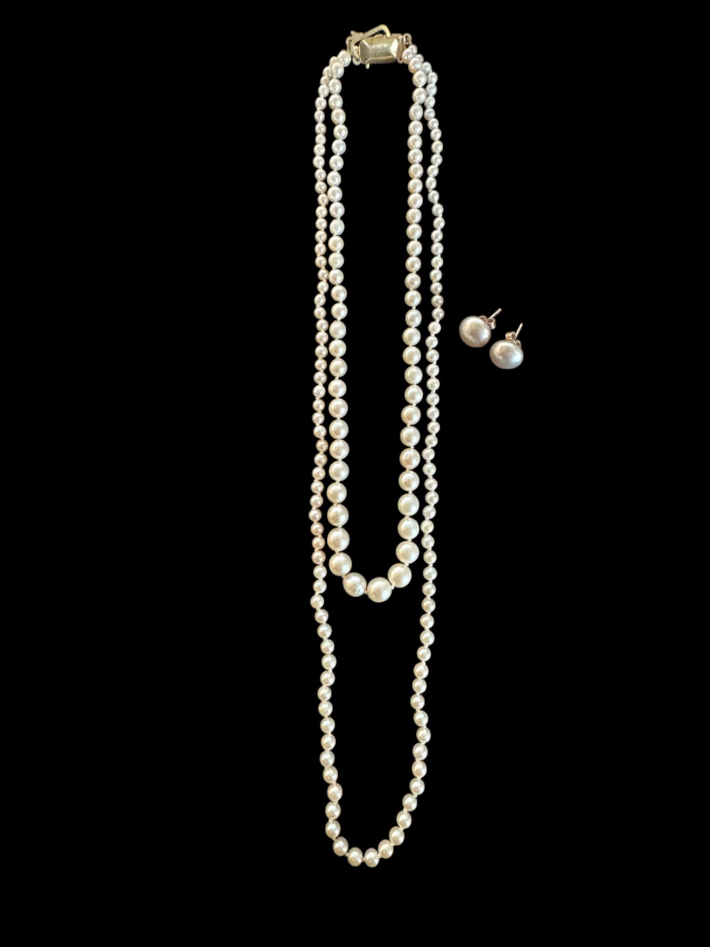 Two graduated cultured pearl necklaces, 9ct gold clasps - Image 6 of 6