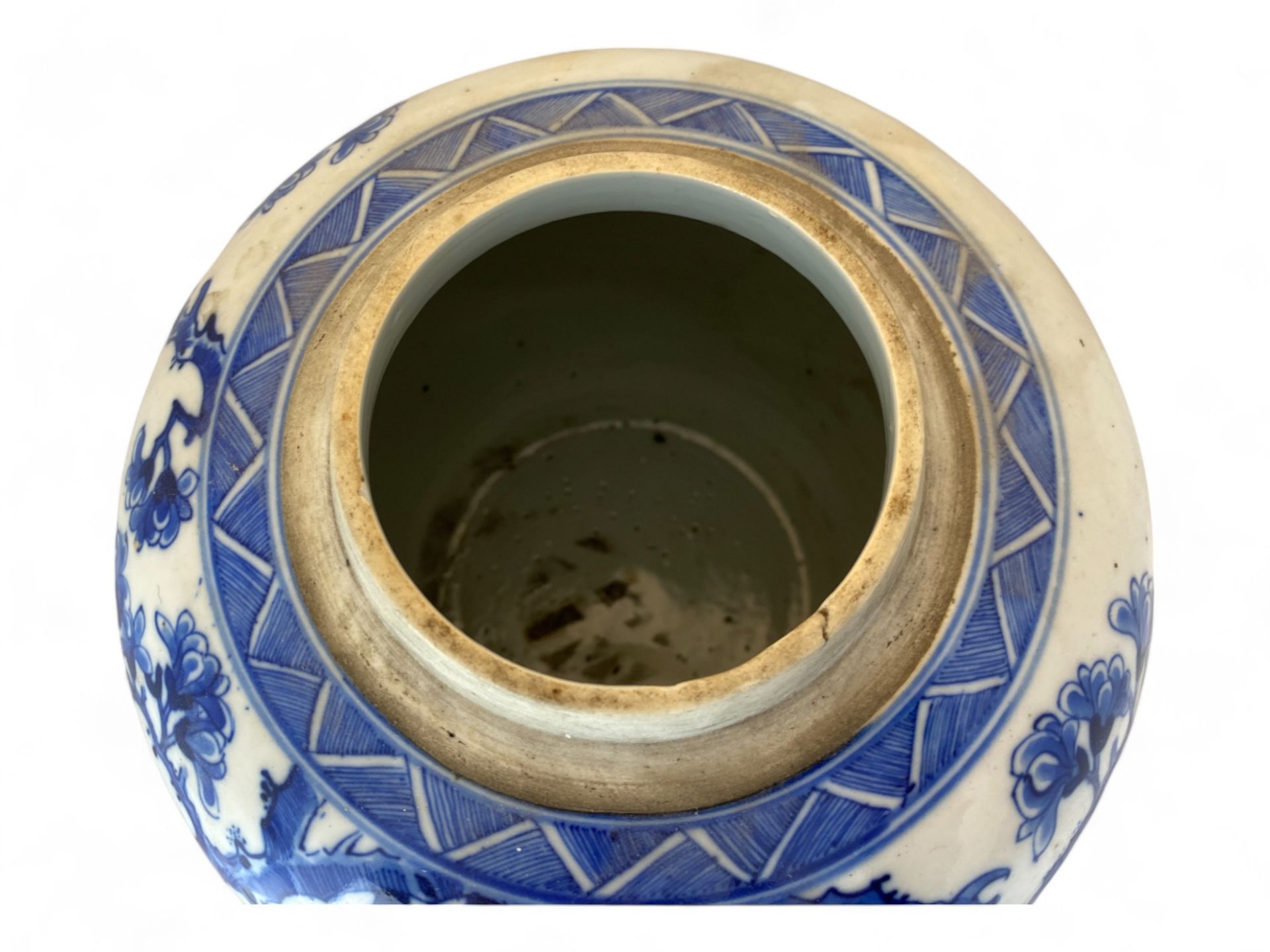 A Chinese blue and white ginger jar and lid on a pierced hardwood stand - Image 5 of 12