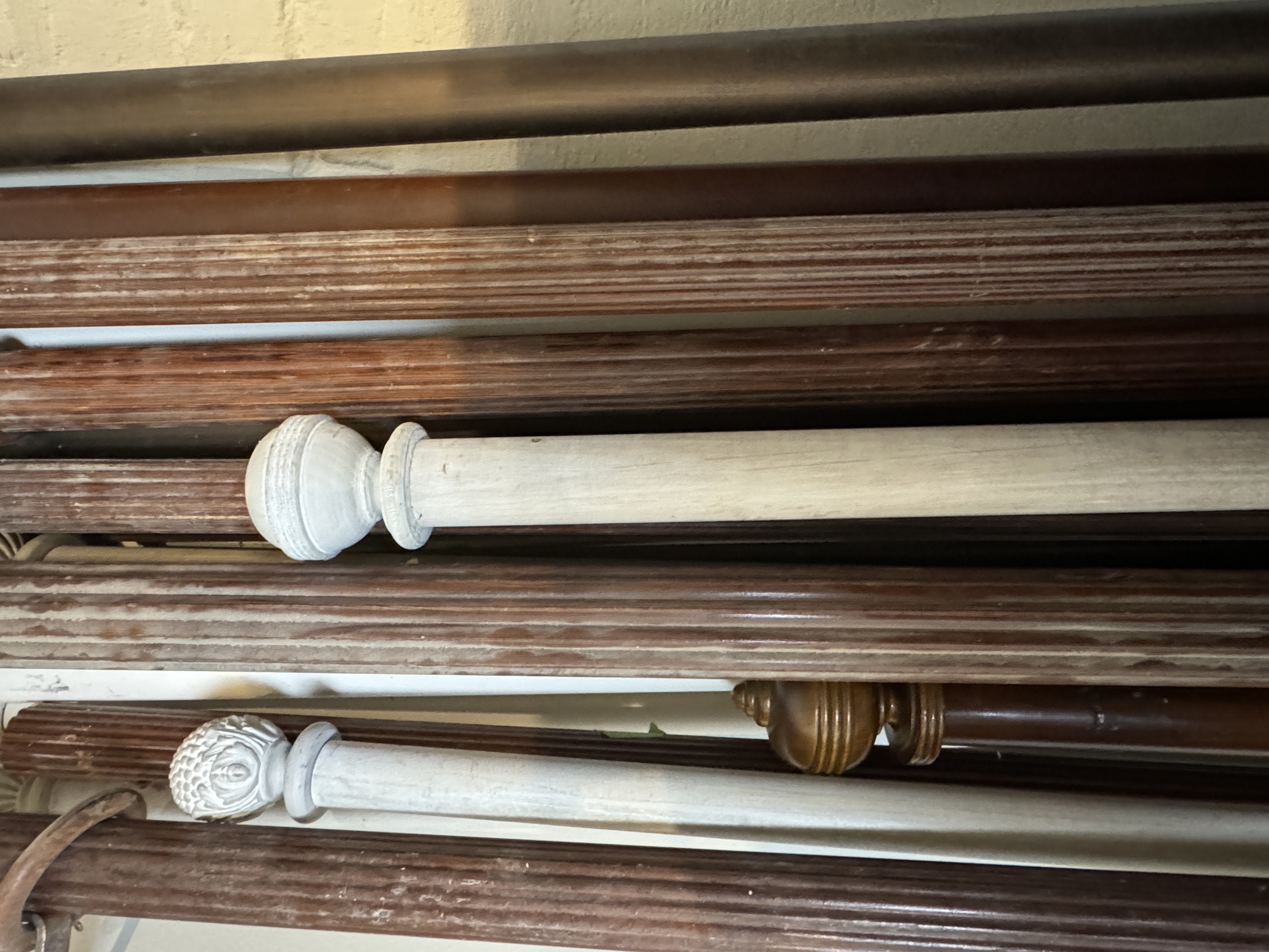 A quantity of curtain poles, rings and brackets - Image 2 of 4