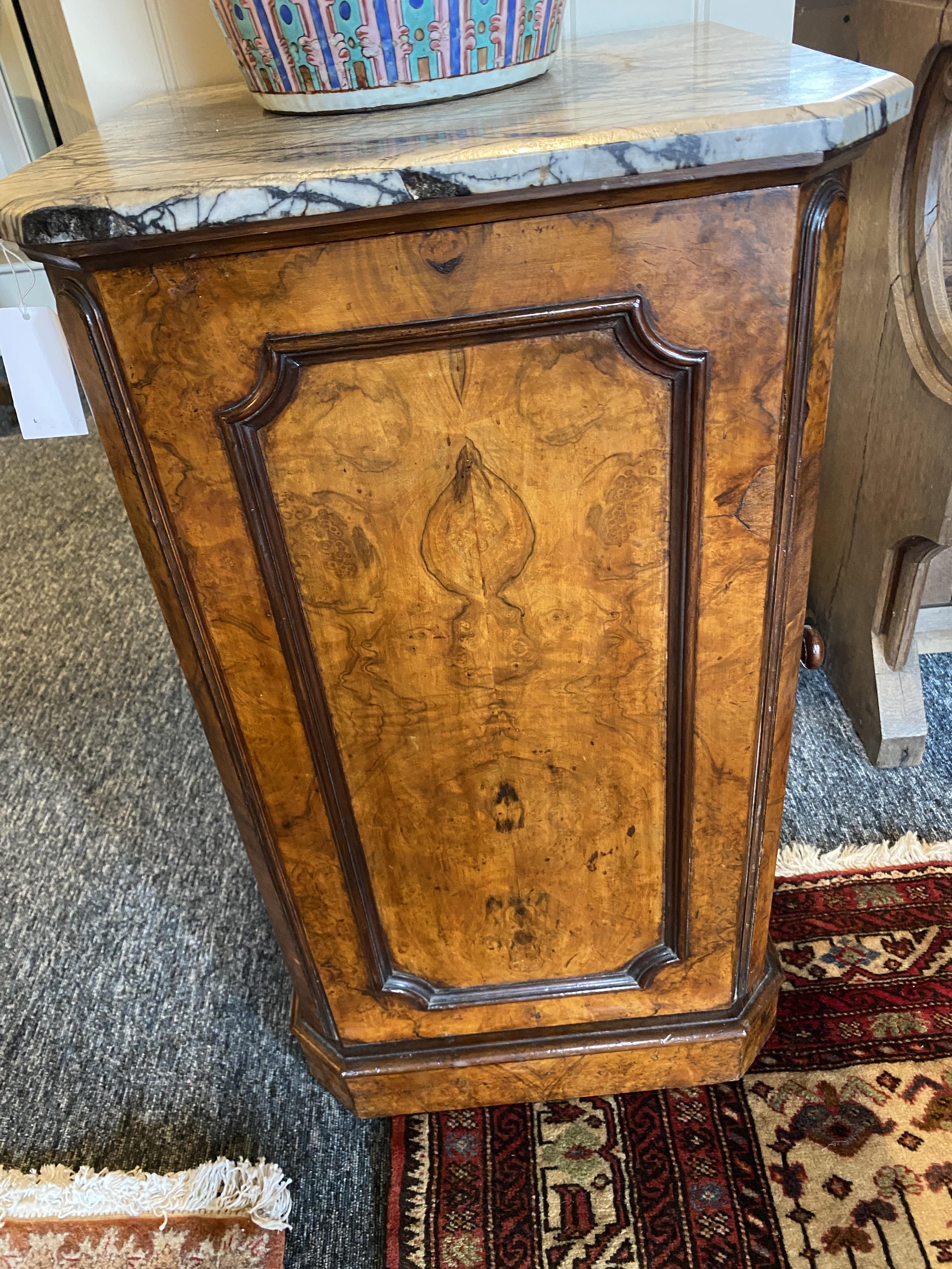 A Victorian burr walnut marble topped pot cupboard - Image 5 of 10
