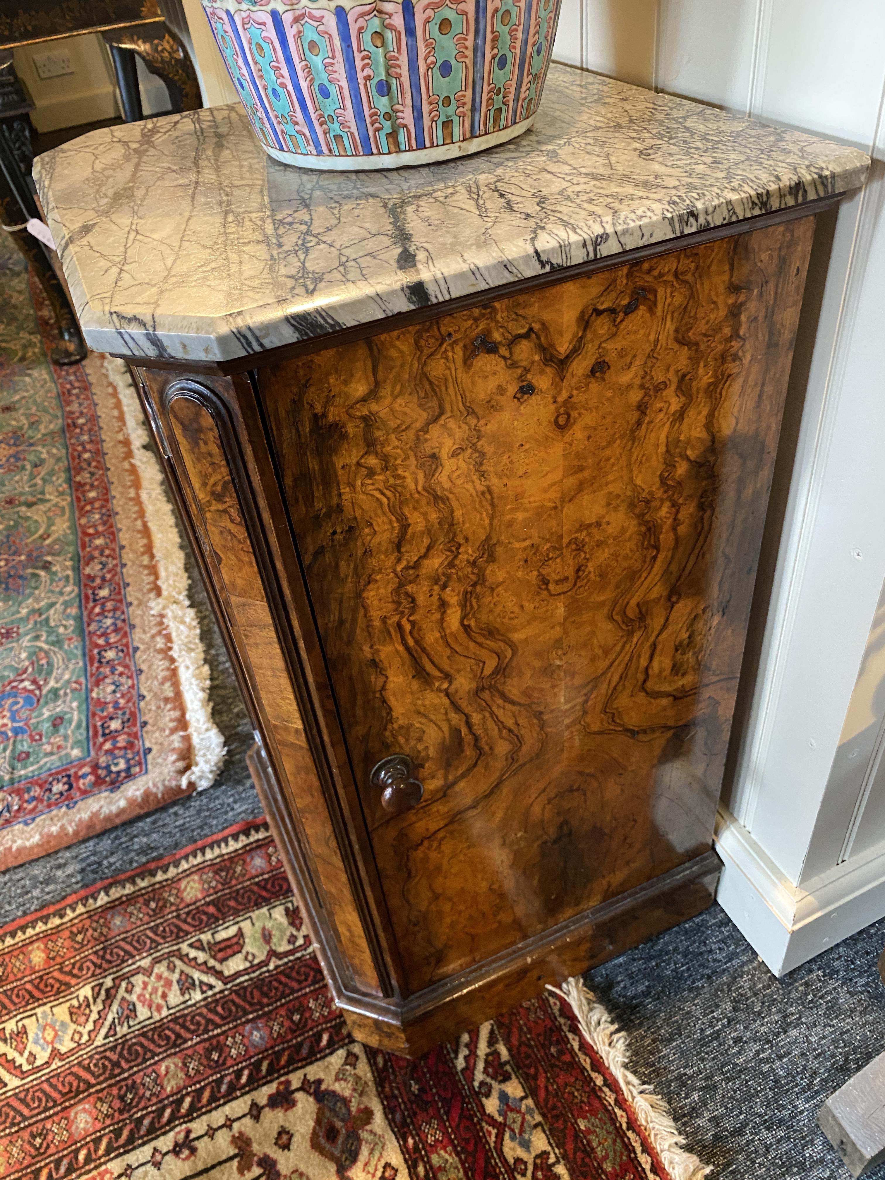 A Victorian burr walnut marble topped pot cupboard - Image 6 of 10