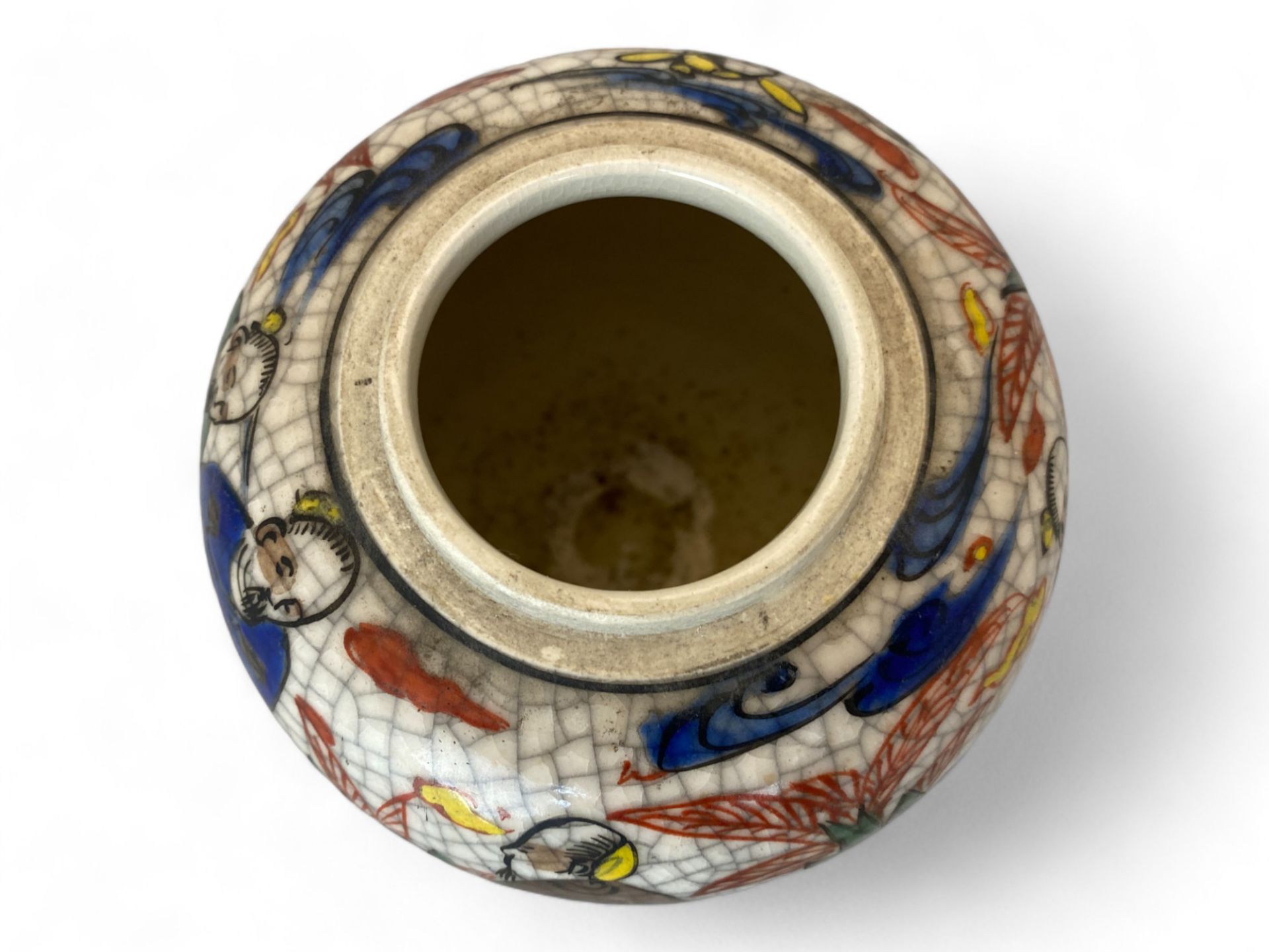 An early 20th century Chinese crackle glaze and enamel ginger jar - Image 7 of 9