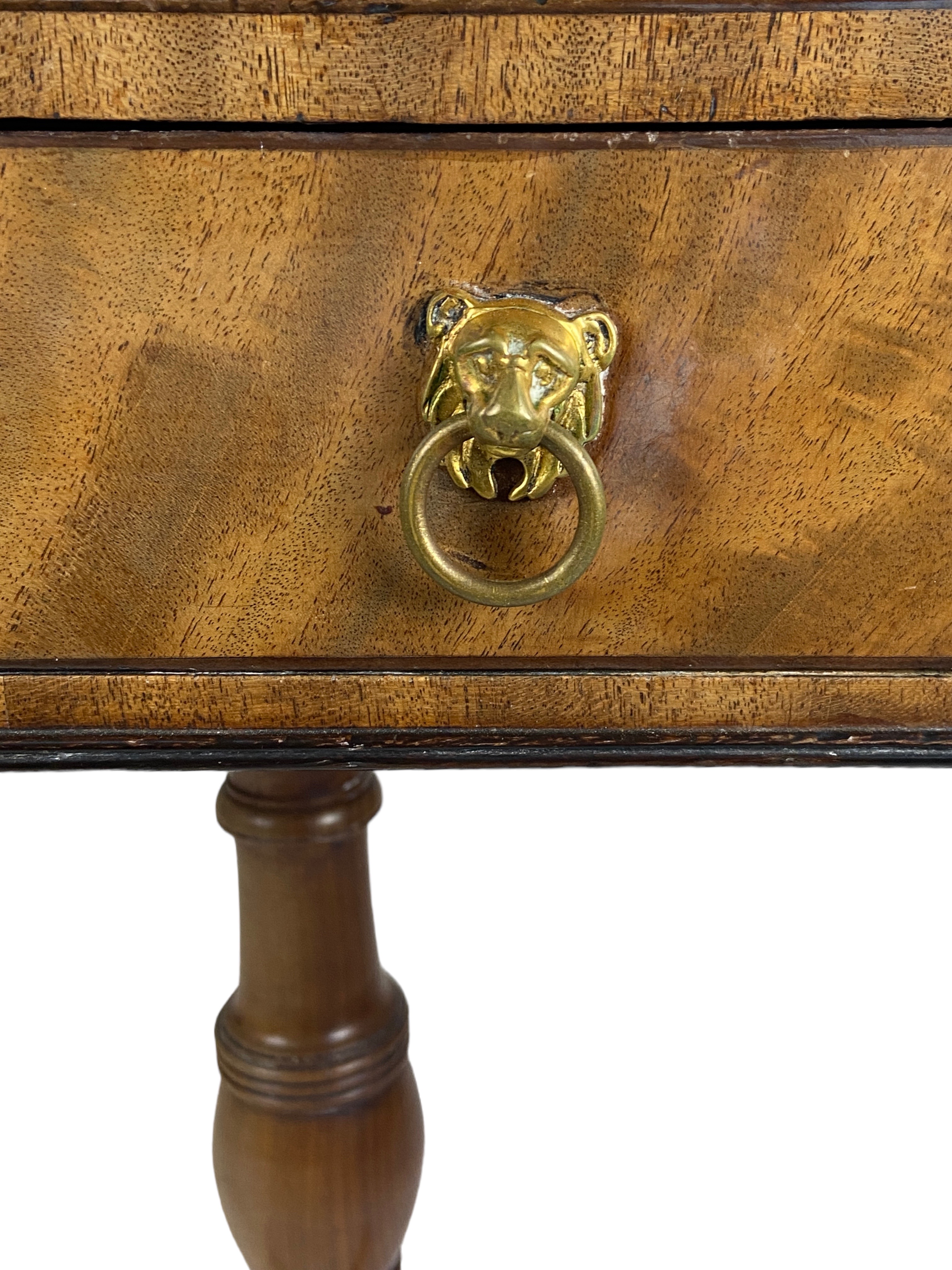 A small Regency mahogany and ebony marquetry octagonal centre table - Image 3 of 7