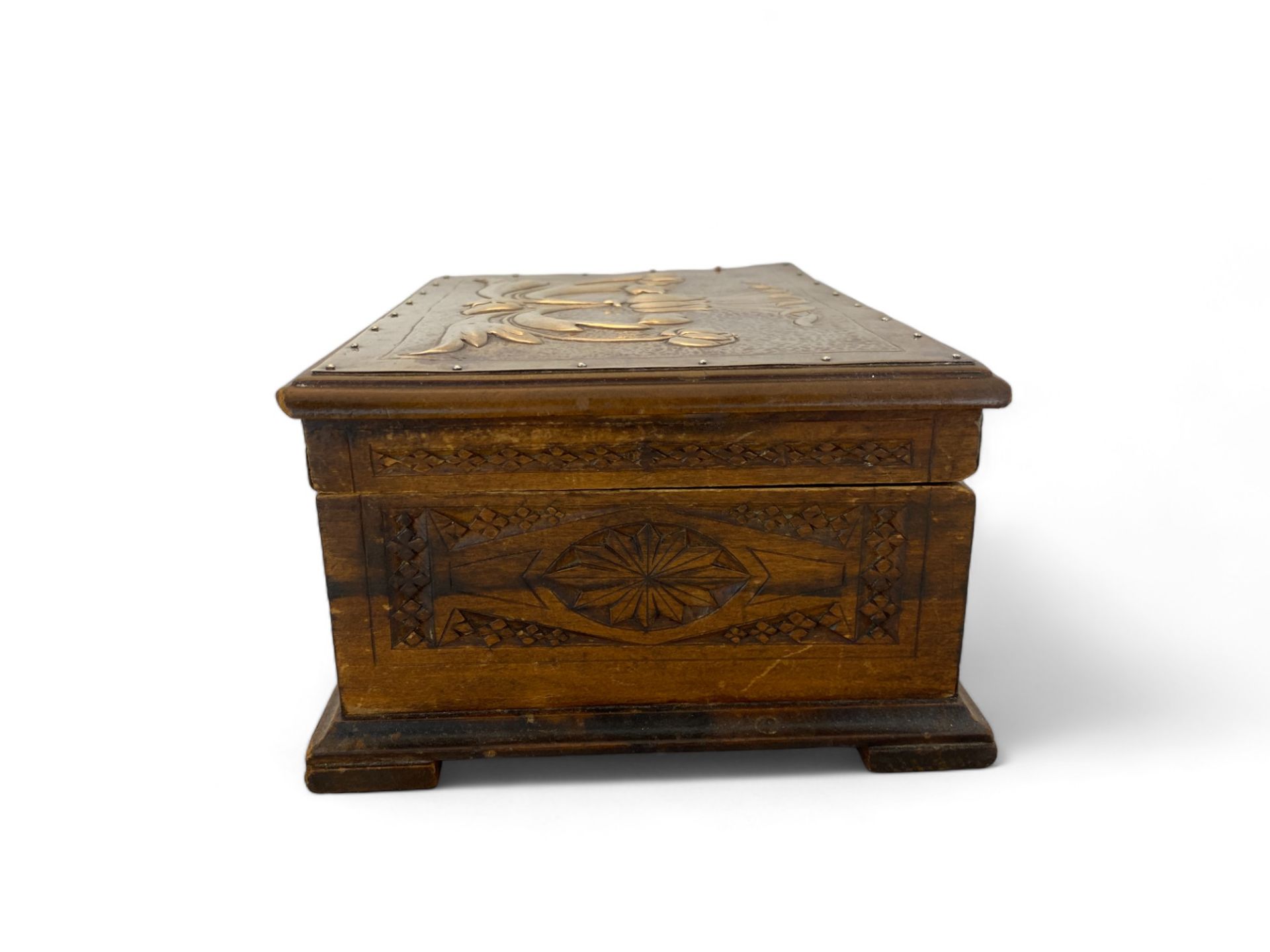 A 19th century mahogany writing slope, a mahogany workbox and an Art Nouveau box - Image 12 of 19