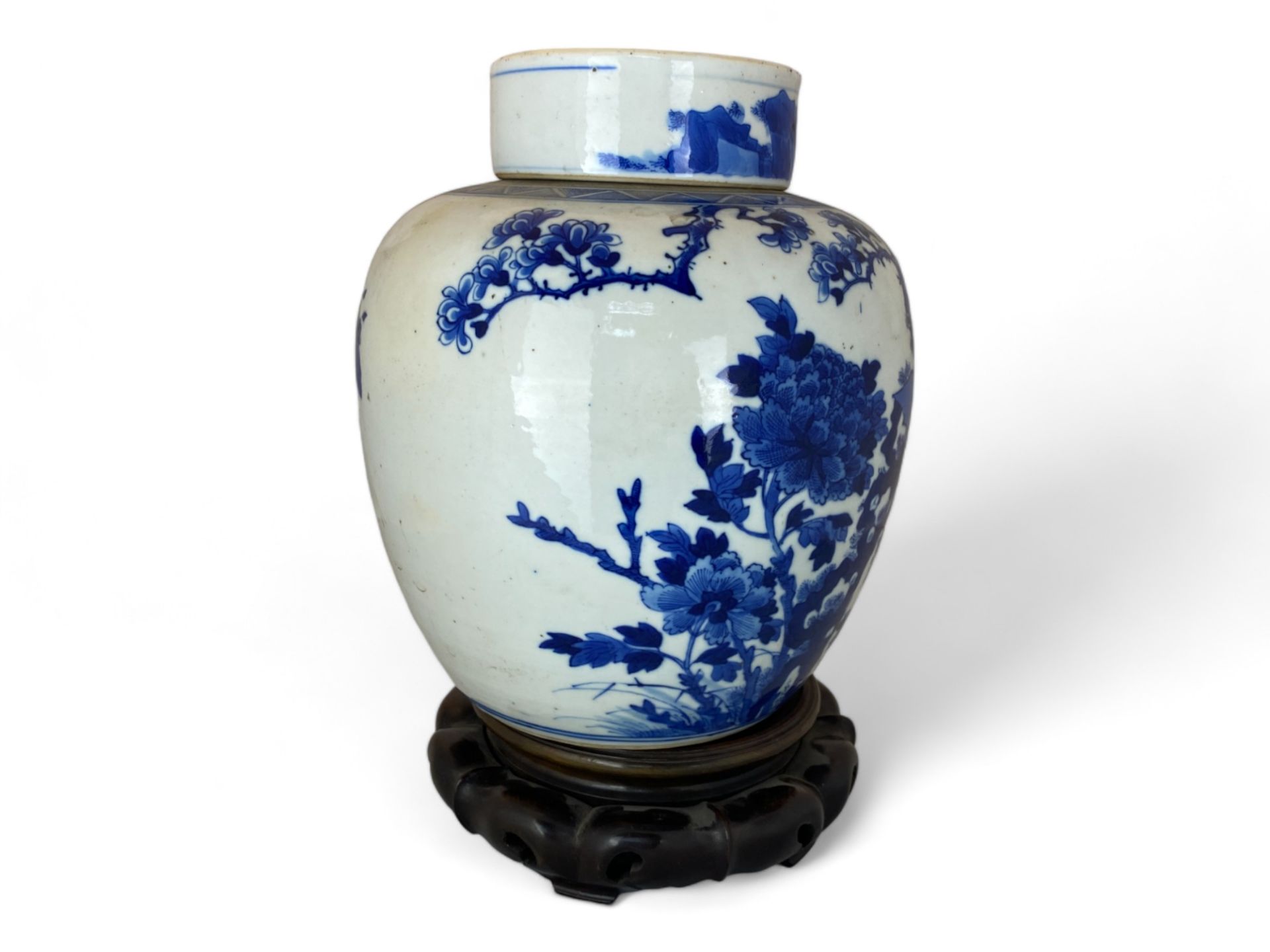 A Chinese blue and white ginger jar and lid on a pierced hardwood stand - Image 11 of 12