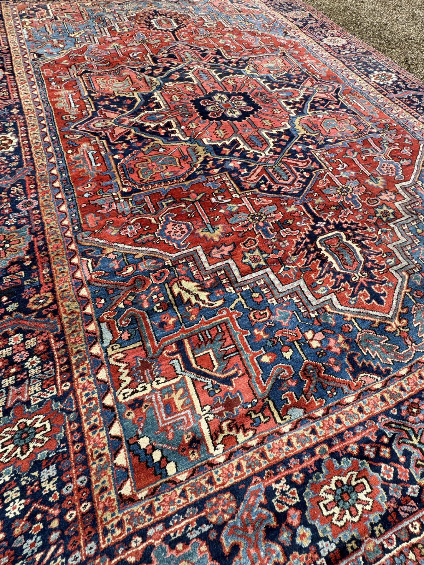 A Heriz carpet, North West Persia, circa 1920 - Image 2 of 8