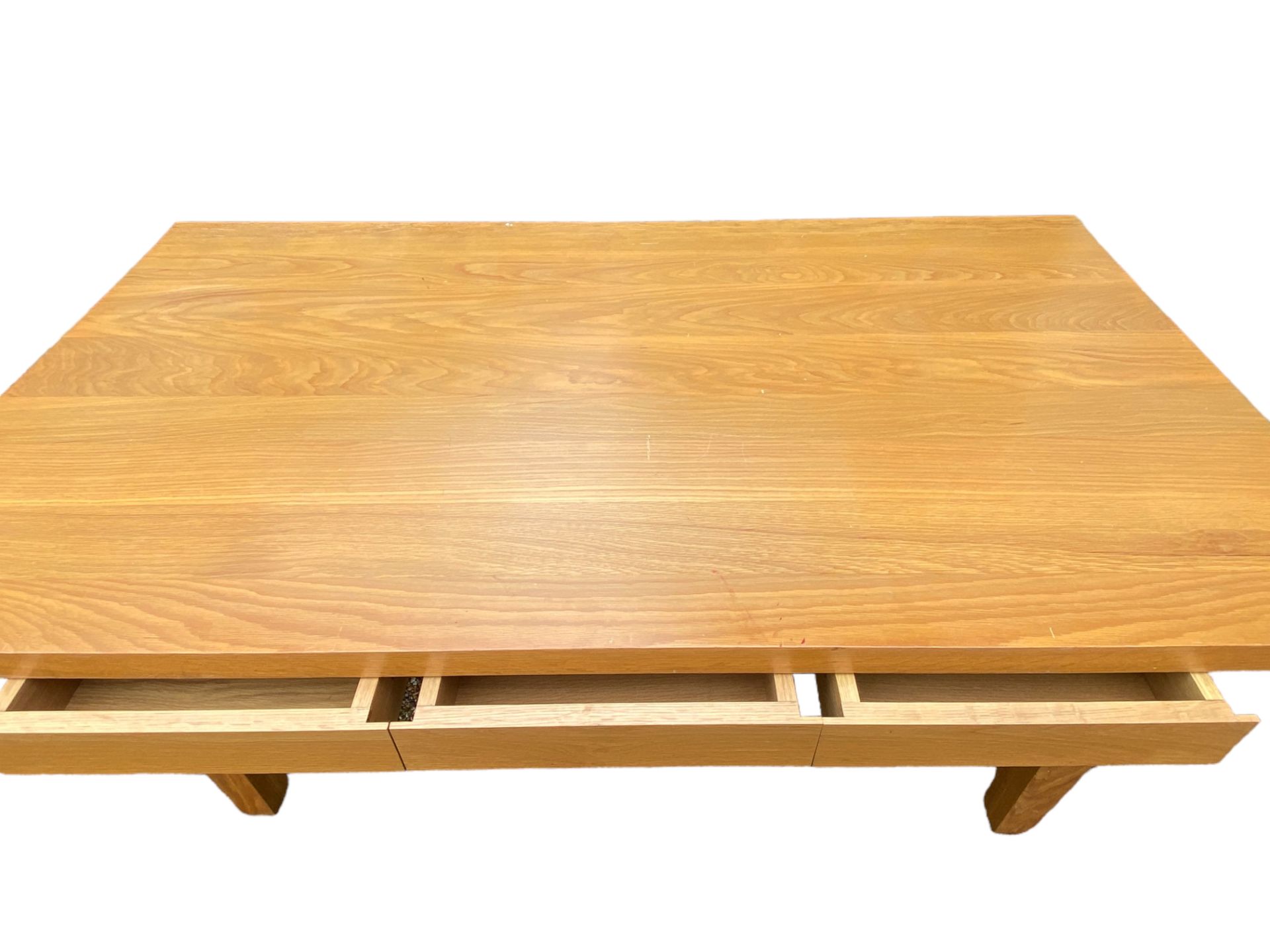 A contemporary oak writing tabe / desk by De La Espada - Image 3 of 5