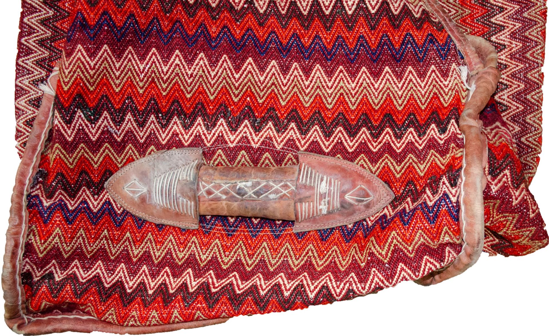 A Qashqai bedding bag, circa 1950 - Image 4 of 8
