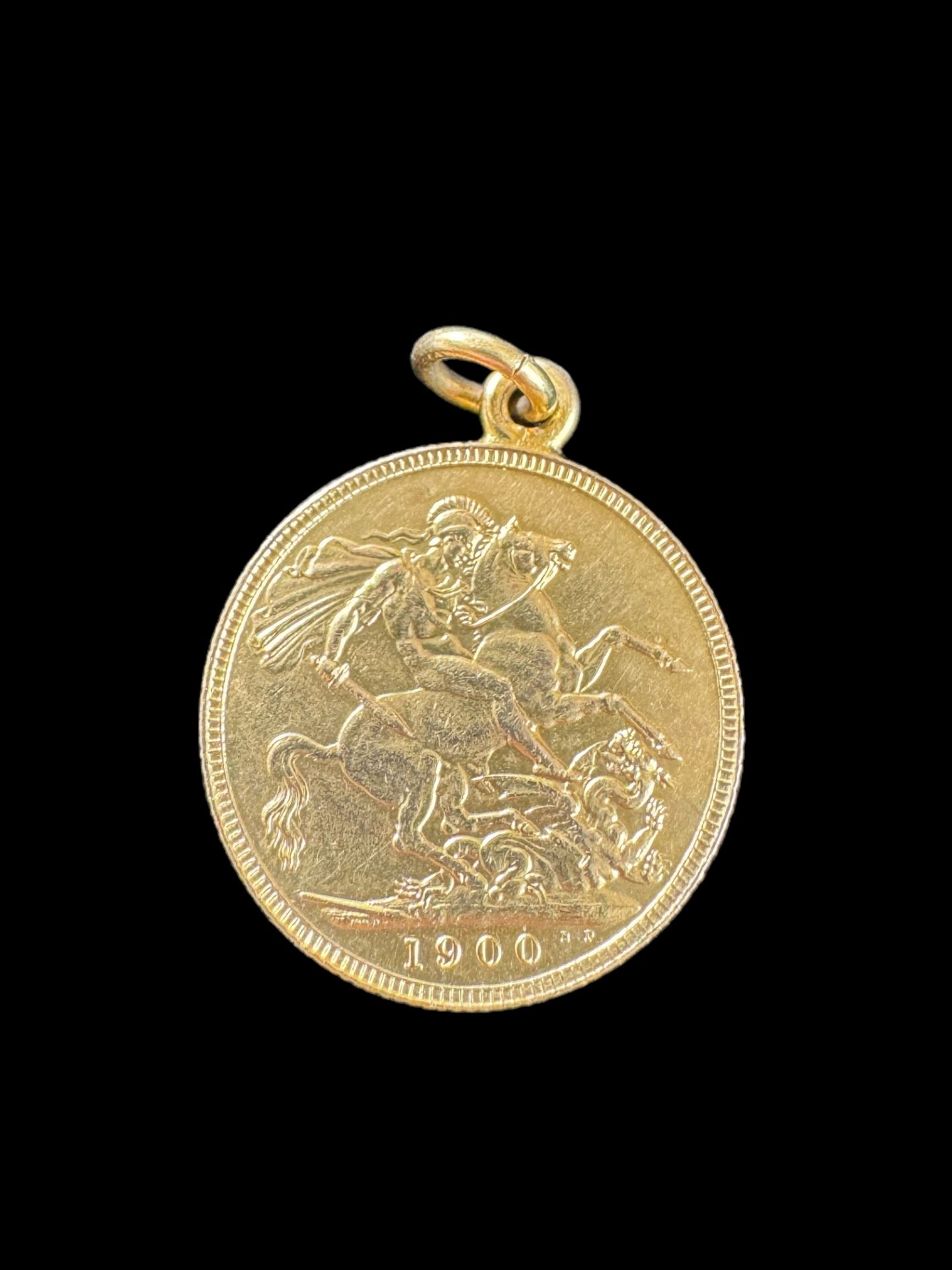 A Victorian full gold sovereign, 1900 - Image 2 of 2