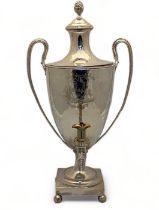 A small George III silver tea urn, William Holmes, London, 1783
