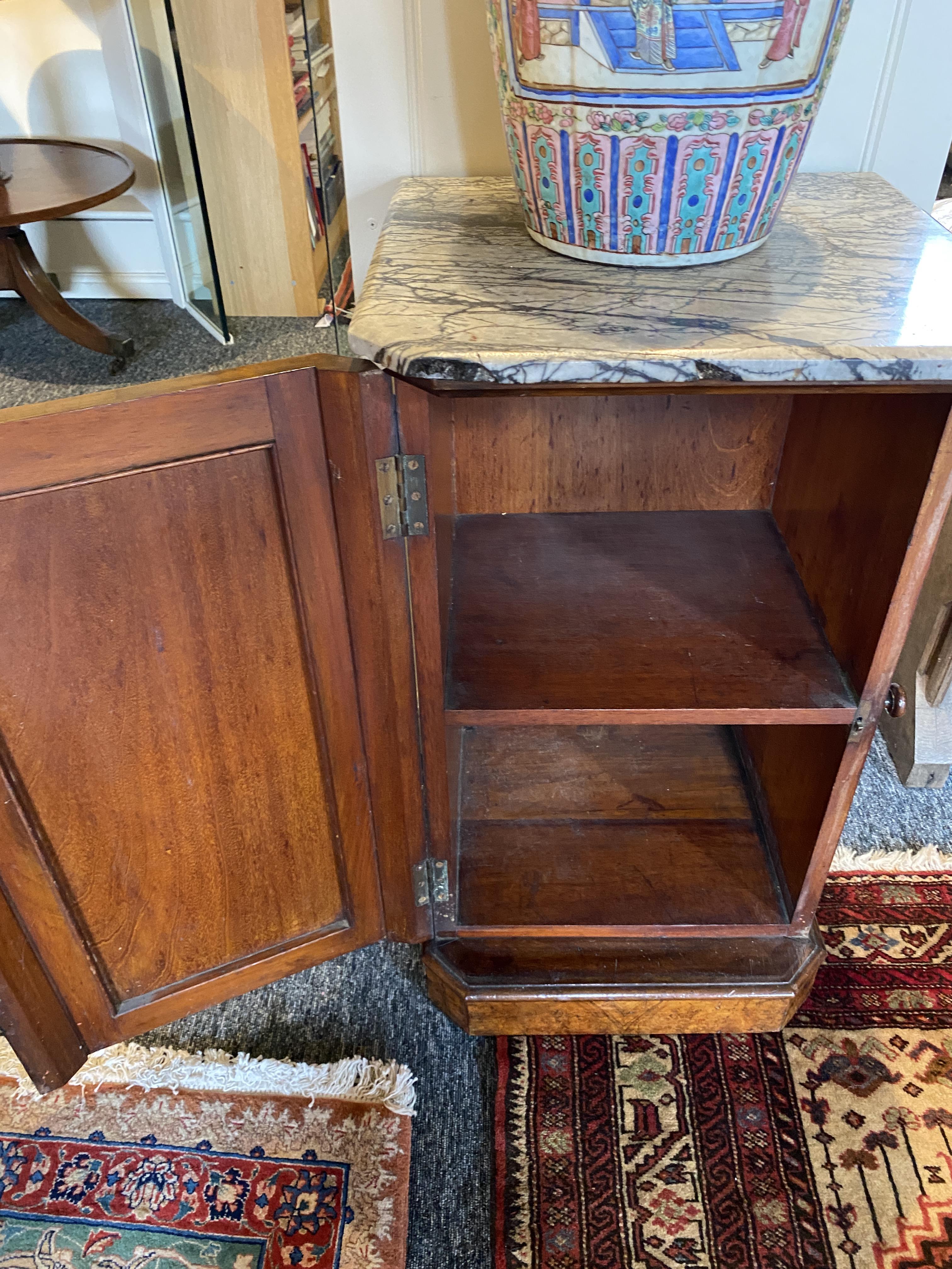 A Victorian burr walnut marble topped pot cupboard - Image 9 of 10