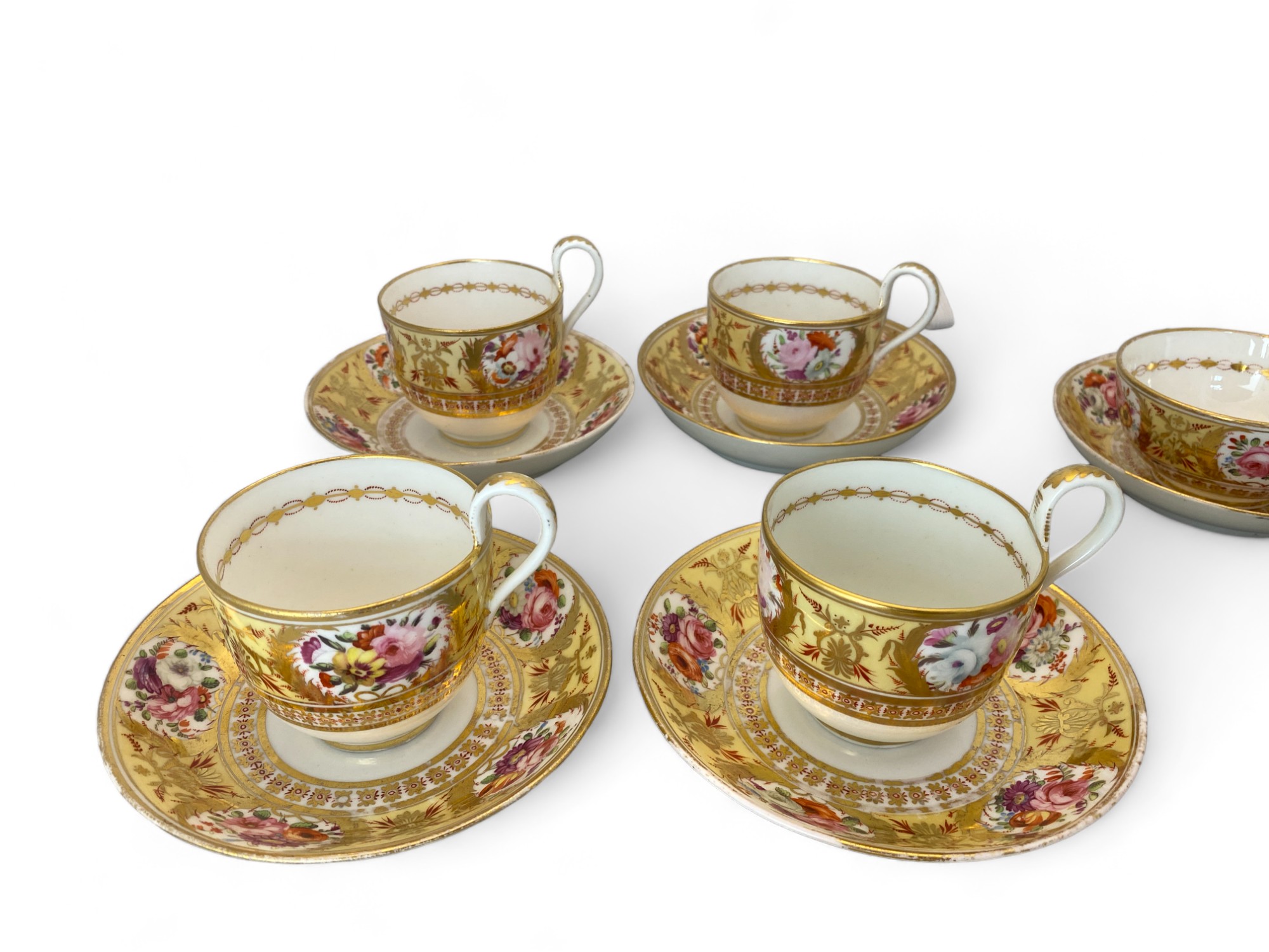 An early 19th century Coalport floral decorated part tea service - Image 8 of 10