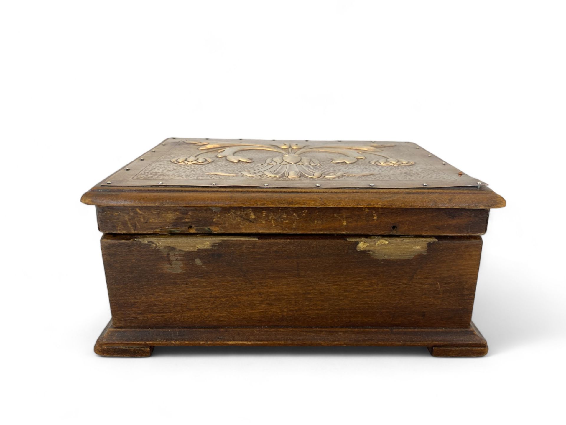 A 19th century mahogany writing slope, a mahogany workbox and an Art Nouveau box - Image 13 of 19
