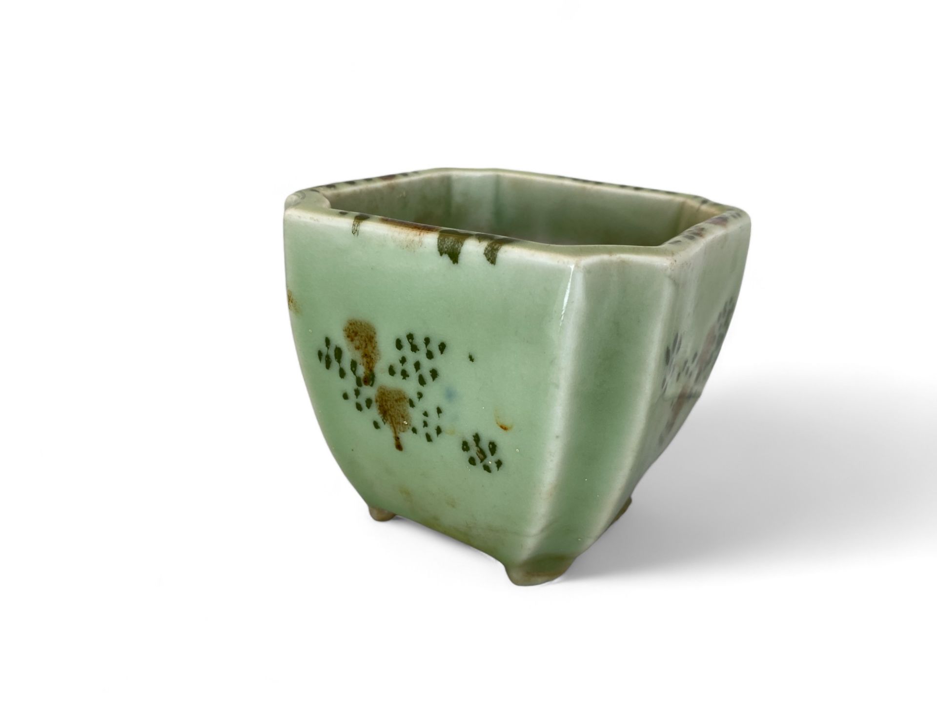 A quantity of Asian ceramics - Image 18 of 31