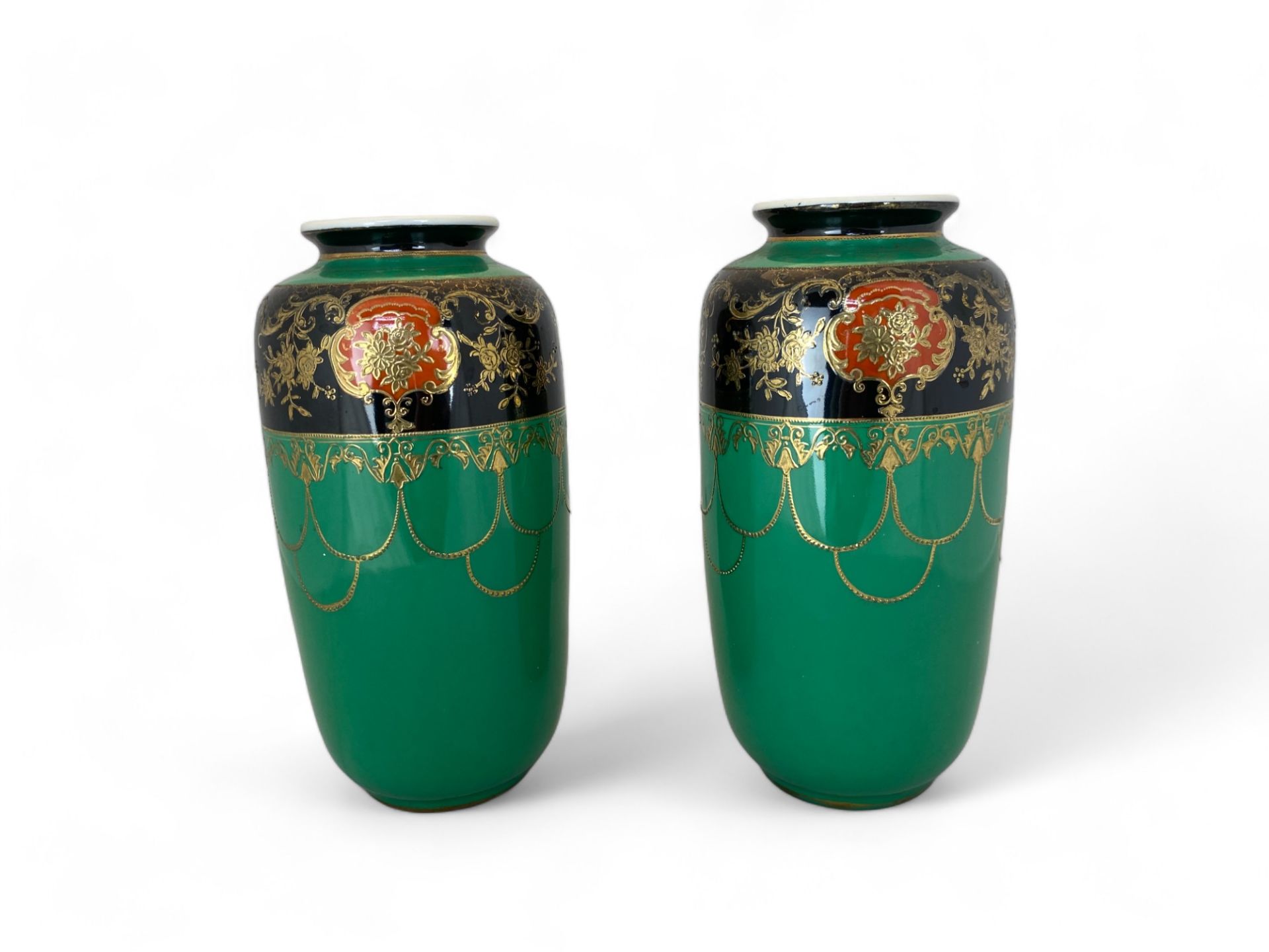 A pair of early 20th century Japanese Noritake vases - Image 2 of 4
