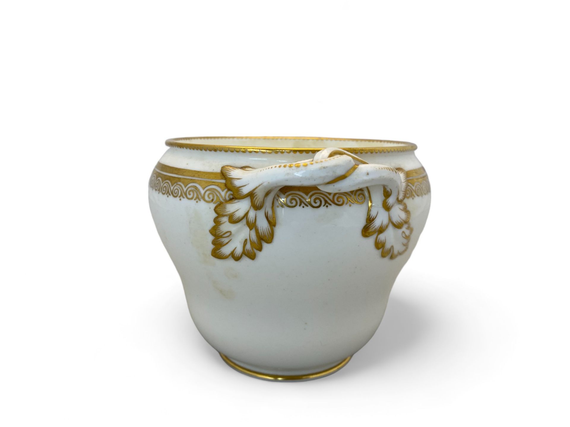 Of Royal Interest: A Mortlock China of Regent St white porcelain and gilt sugar bowl made for Queen - Image 2 of 7