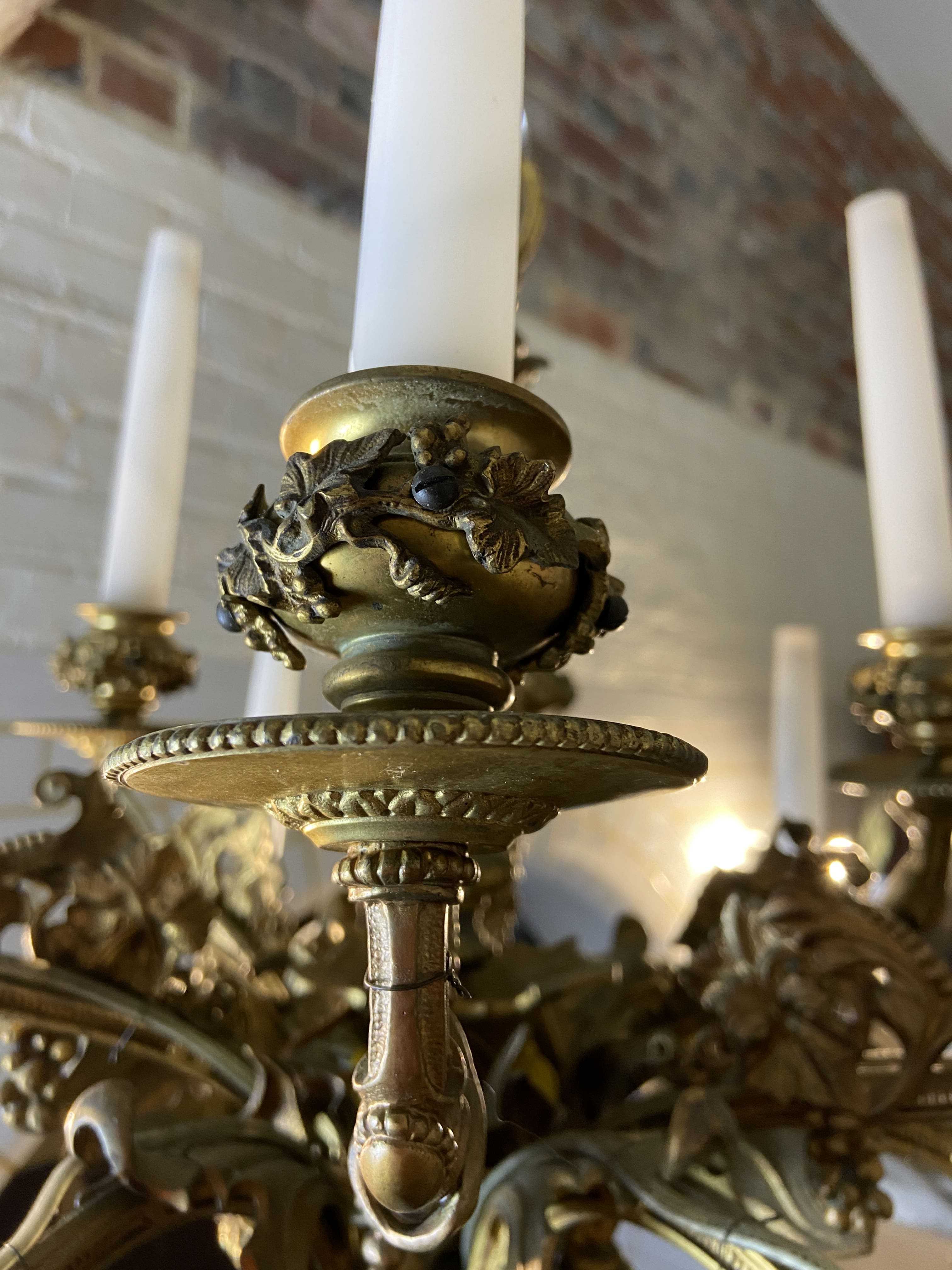 A 19th century French gilt bronze ten light chandelier - Image 7 of 7