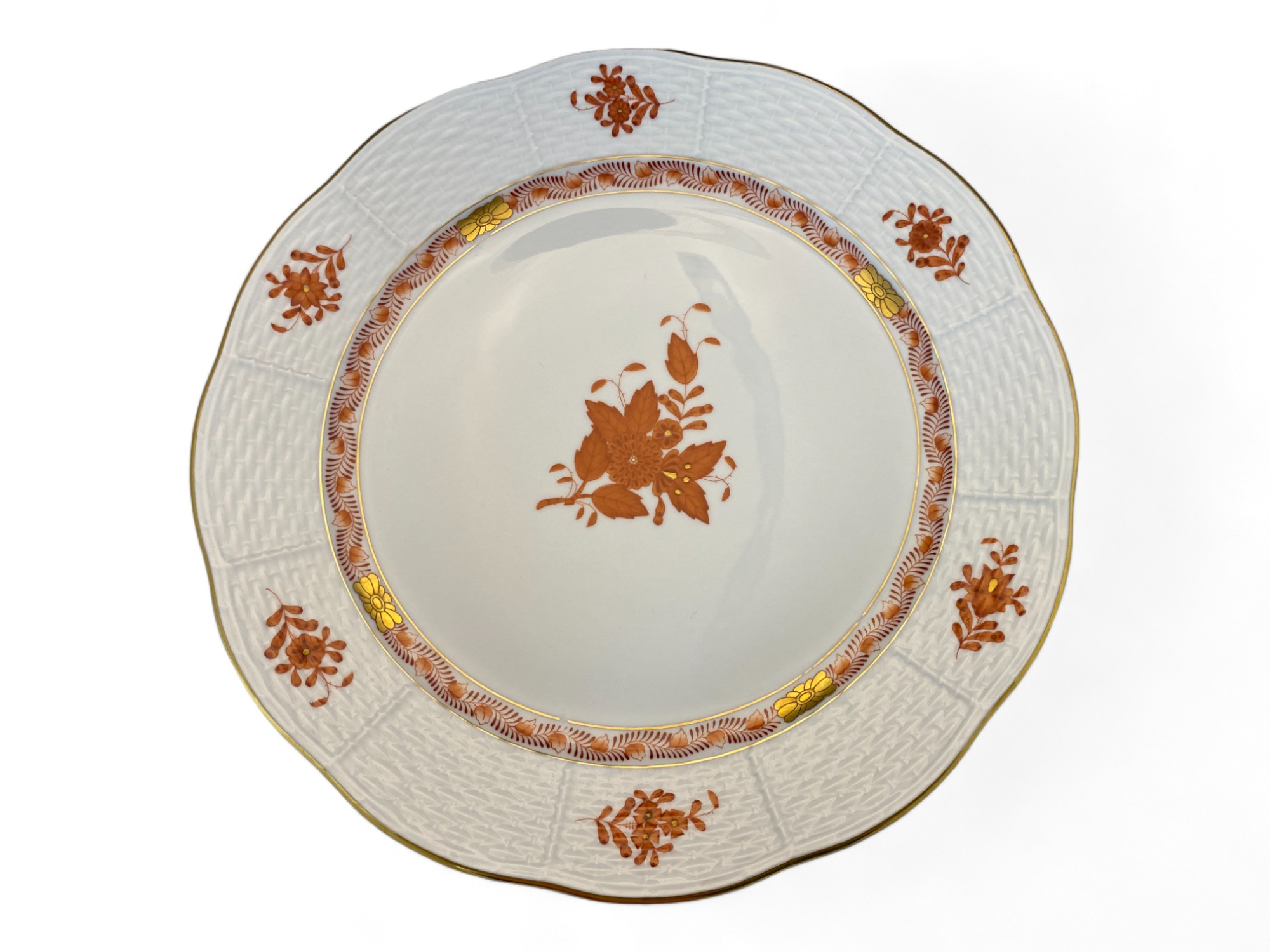 A Herend rust Chinese bouquet part service of nineteen dinner plates and fourteen side plates - Image 4 of 5