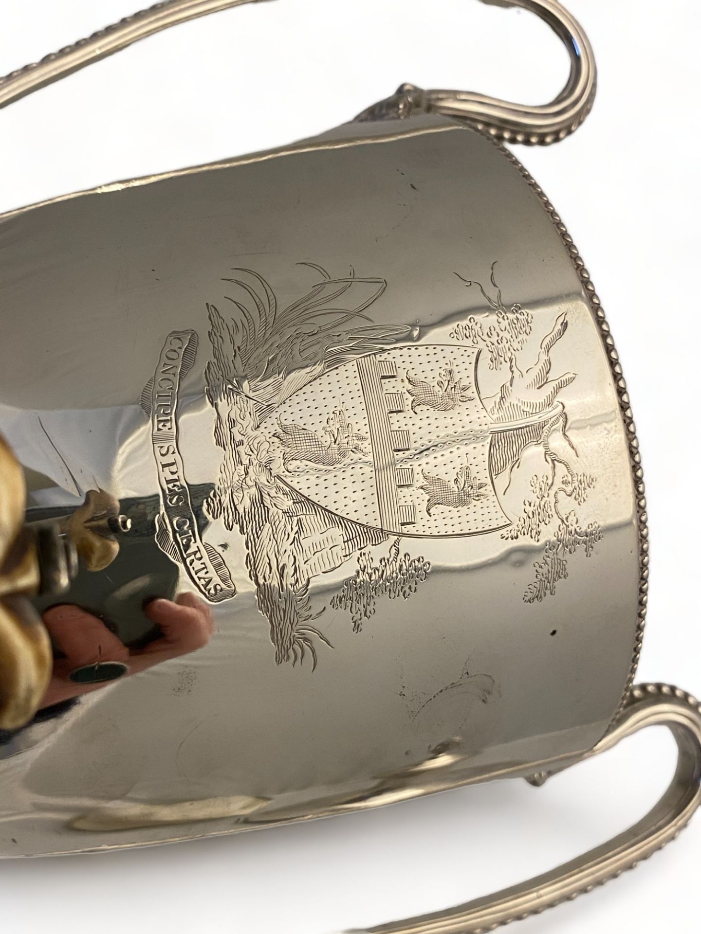 A small George III silver tea urn, William Holmes, London, 1783 - Image 10 of 19