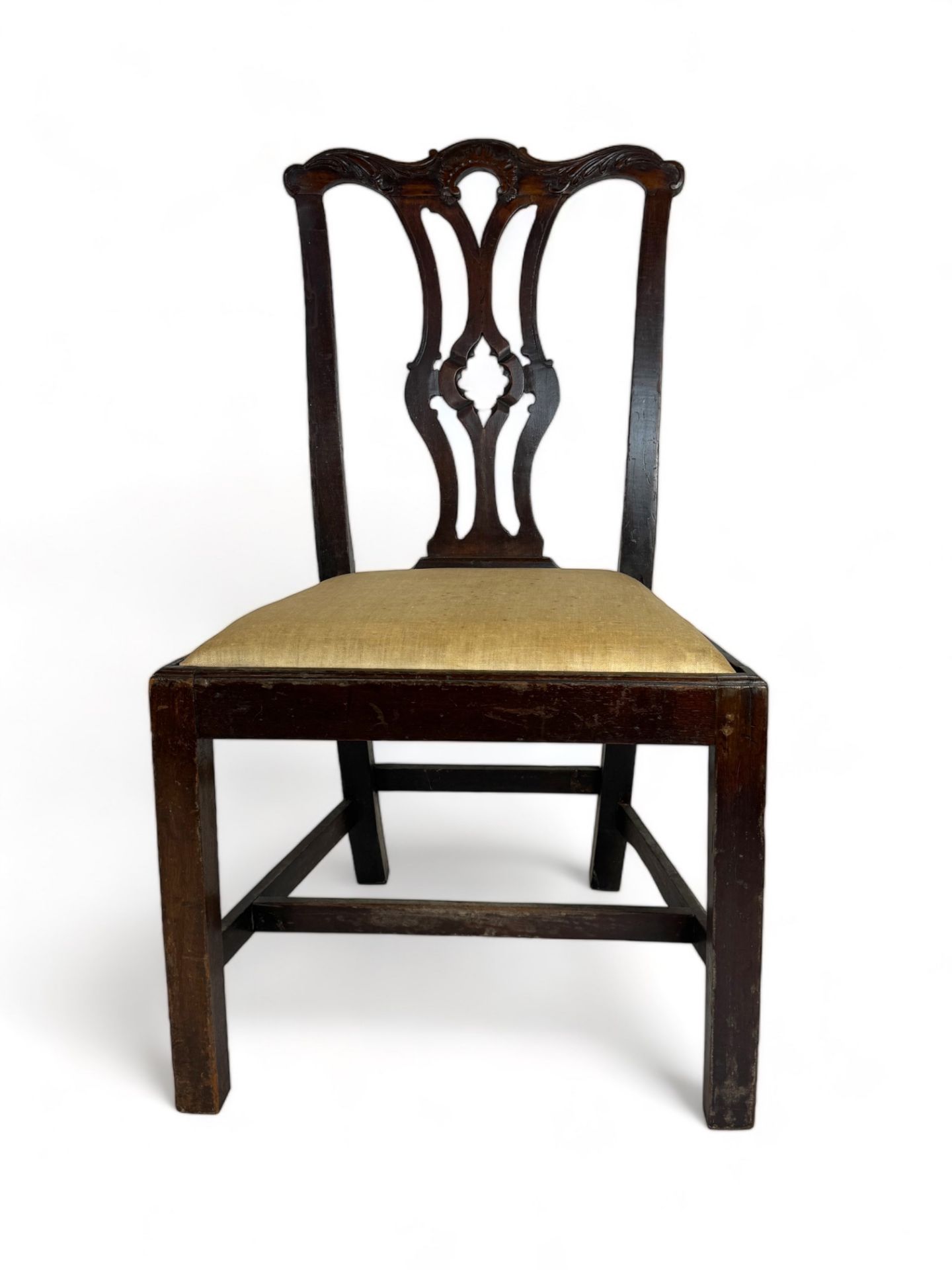 A set of four George III provincial carved mahogany dining chairs in the Chippendale style - Image 7 of 7