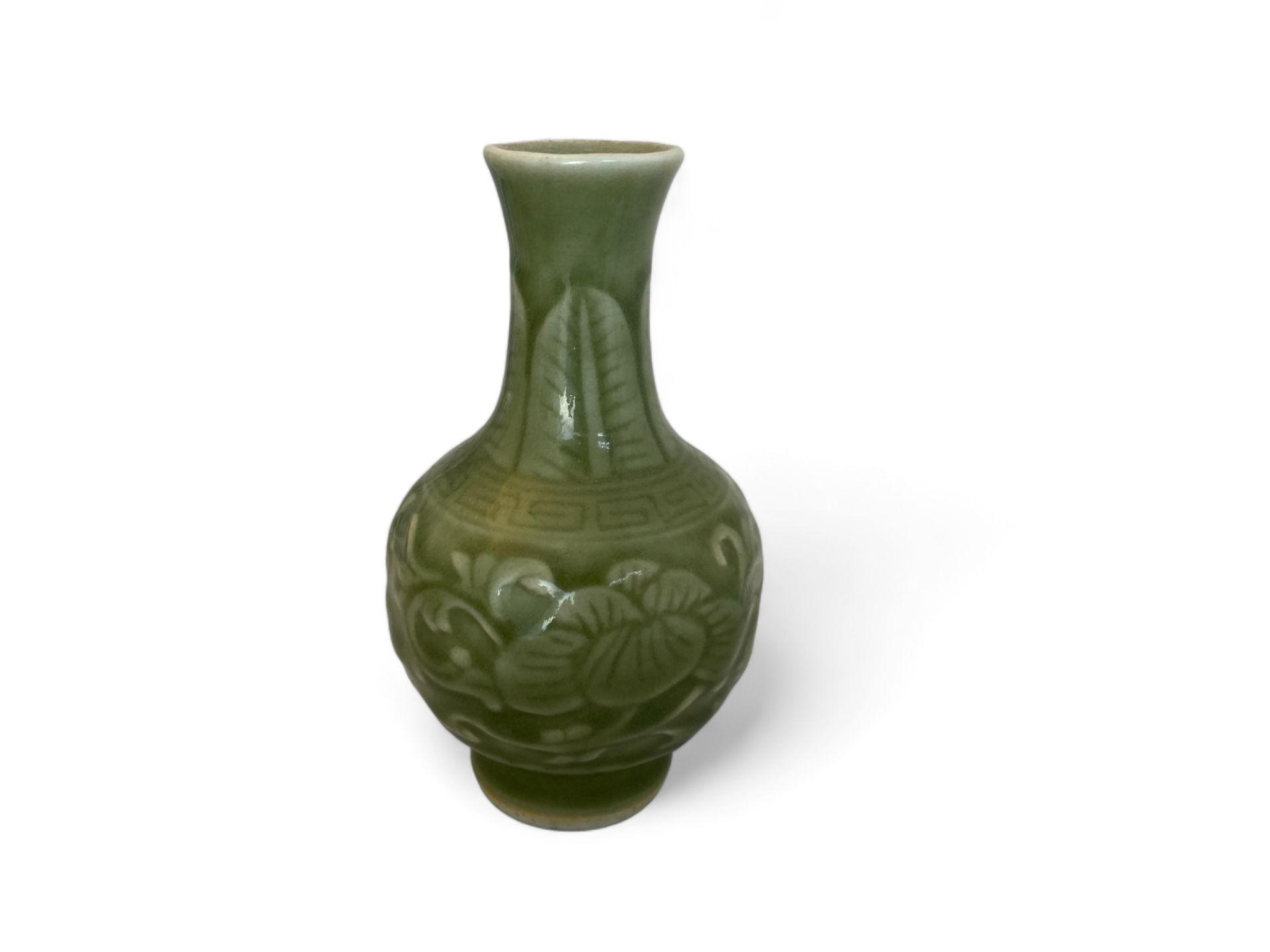A quantity of Asian ceramics - Image 13 of 31