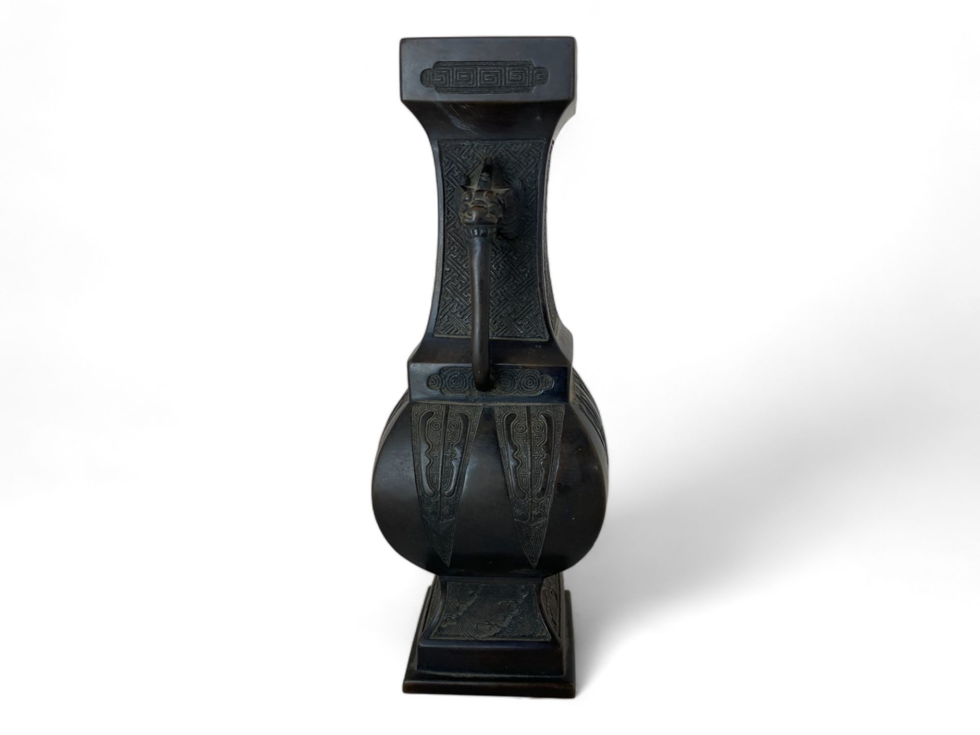 A Chinese patinated bronze archaistic twin handled vase - Image 4 of 6