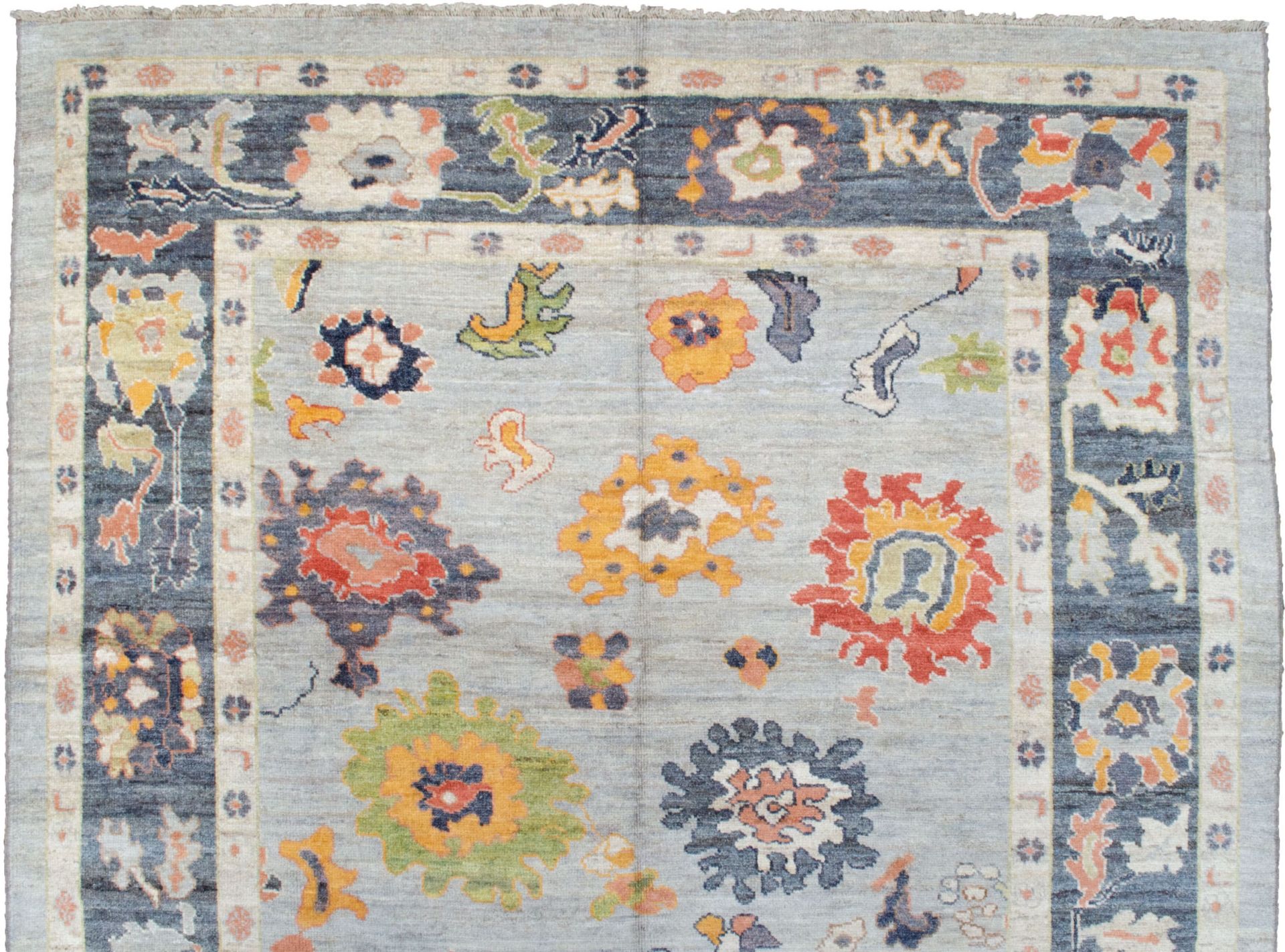 A Ushak carpet - Image 5 of 8