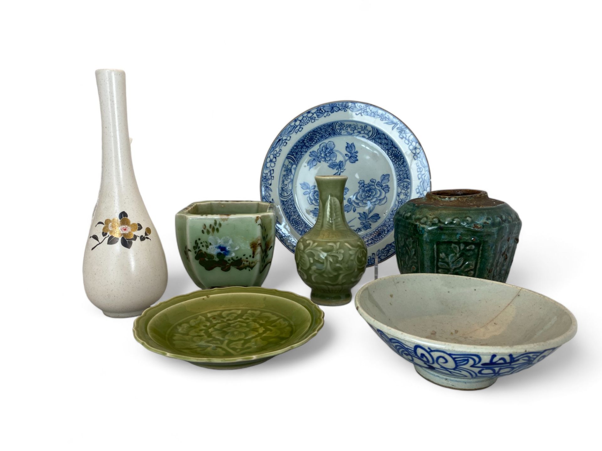 A quantity of Asian ceramics