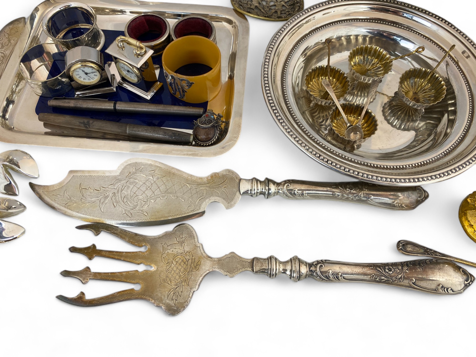 A group lot of silver plate and objects de vertu - Image 2 of 6