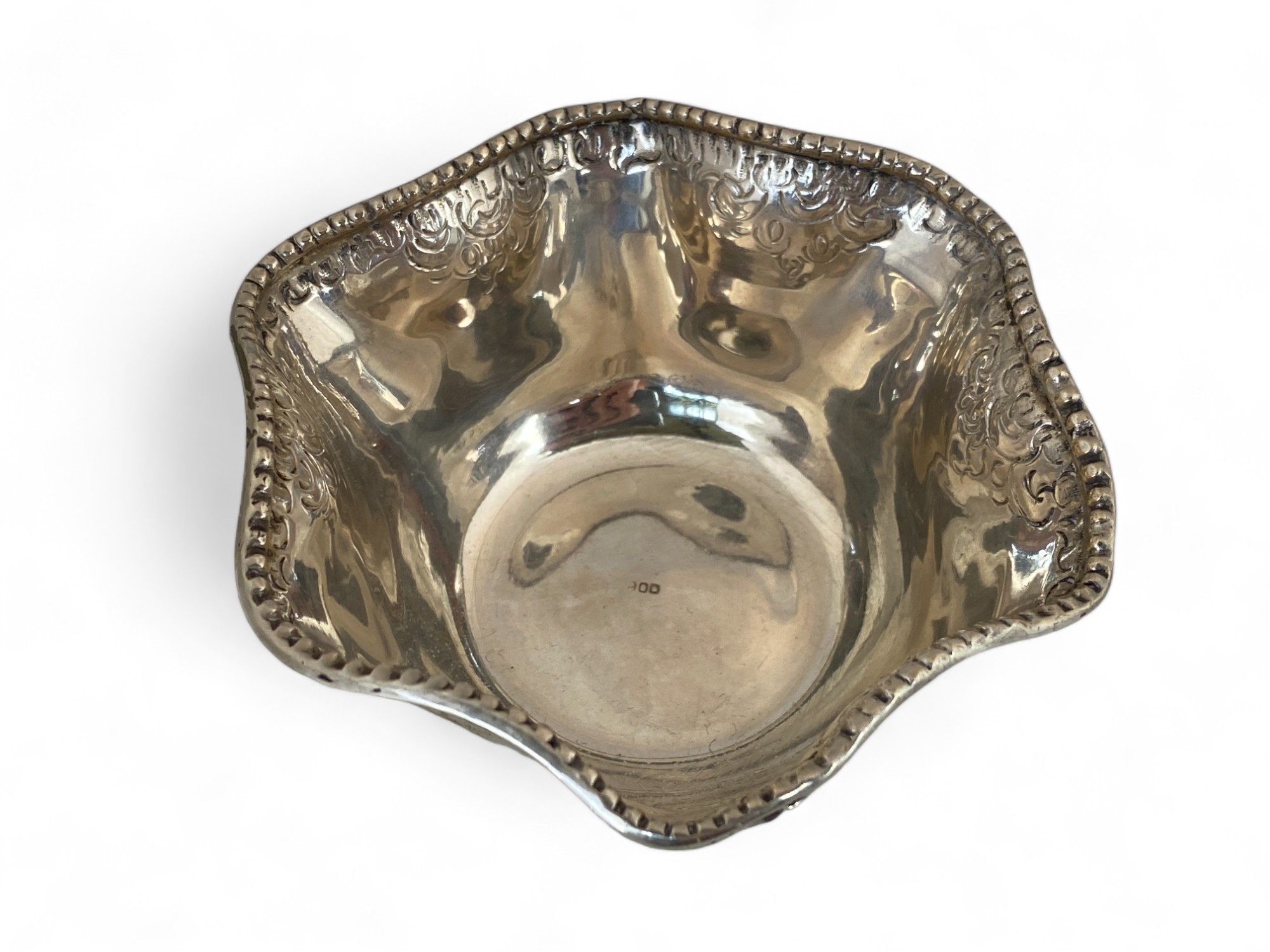 A group of various English and Continental silver and silver plated items - Image 30 of 40