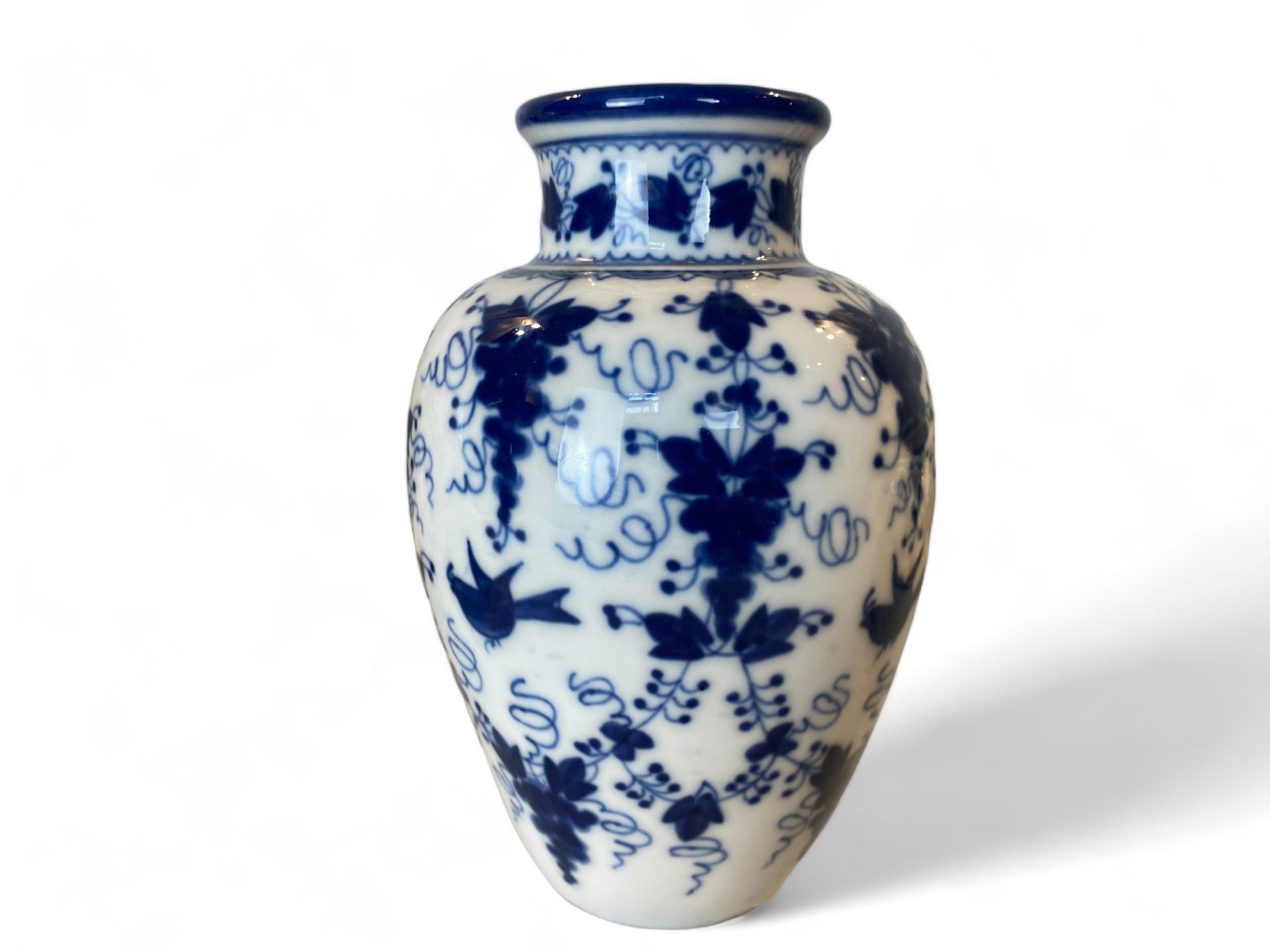 A collection of mostly English 19th century and later blue and white pottery and porcelain - Image 32 of 63