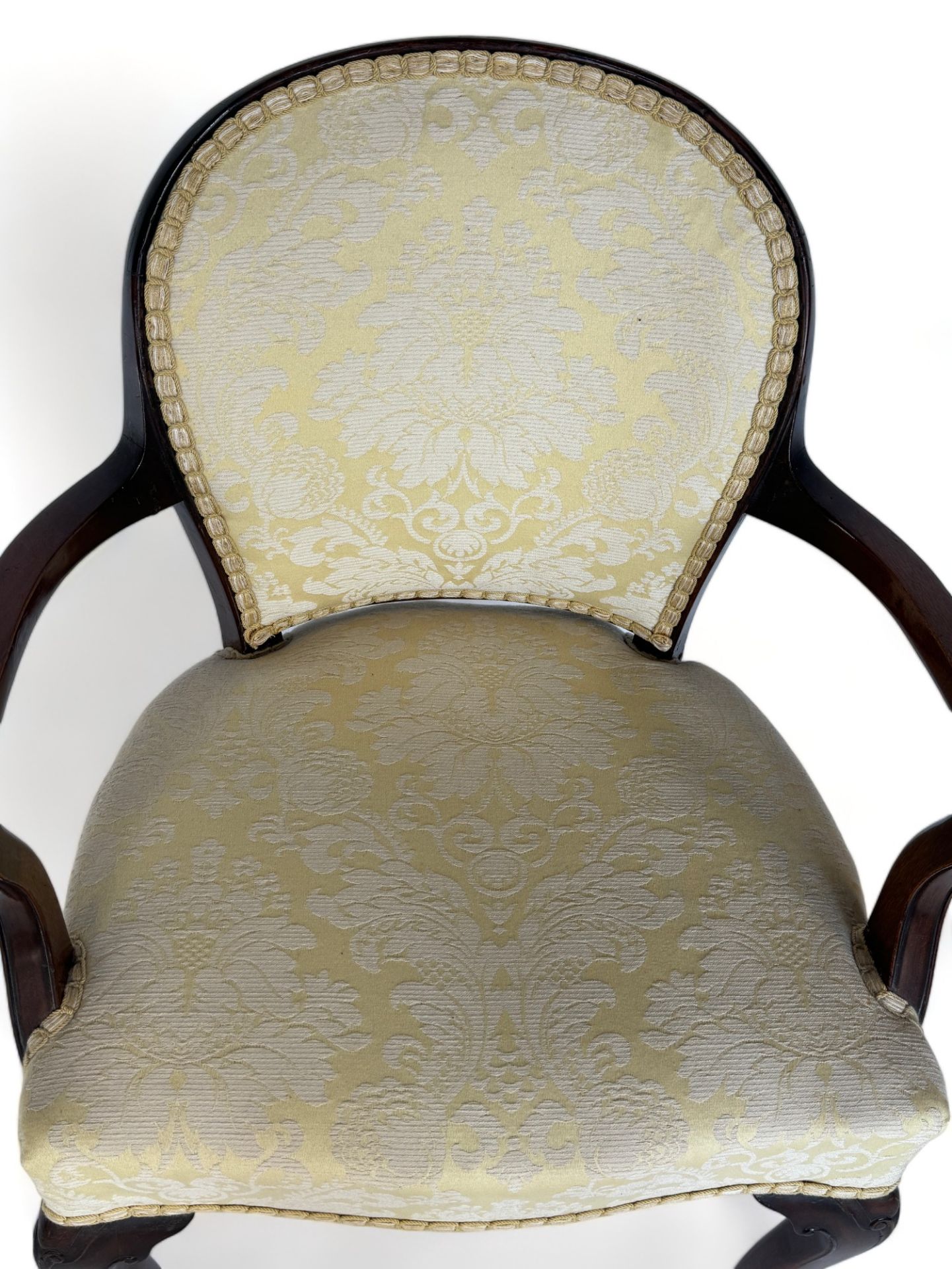 A late 19th century carved mahogany open armchair in the Georgian style - Image 5 of 5