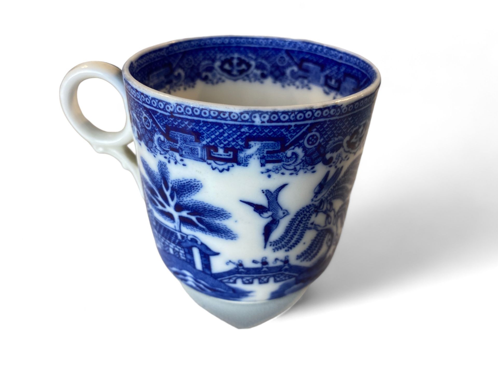 A collection of mostly English 19th century and later blue and white pottery and porcelain - Image 19 of 63