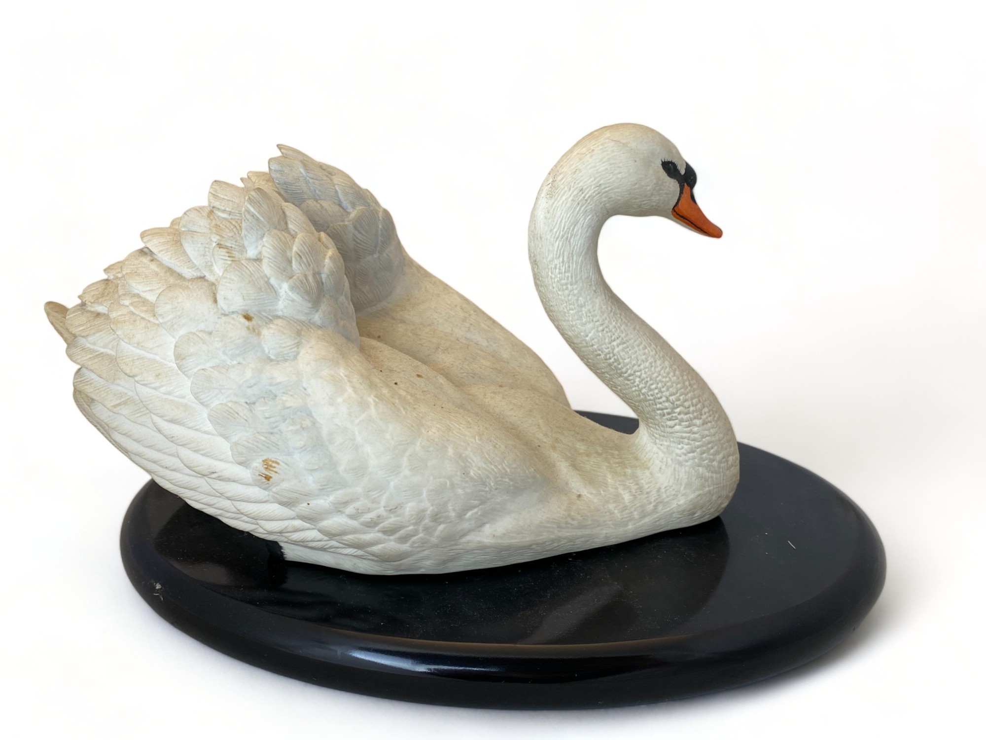 A Royal Doulton porcelain figure, 'The Boy Evacuee' and a Franklin Mint bisque porcelain 'Royal Swan - Image 9 of 13