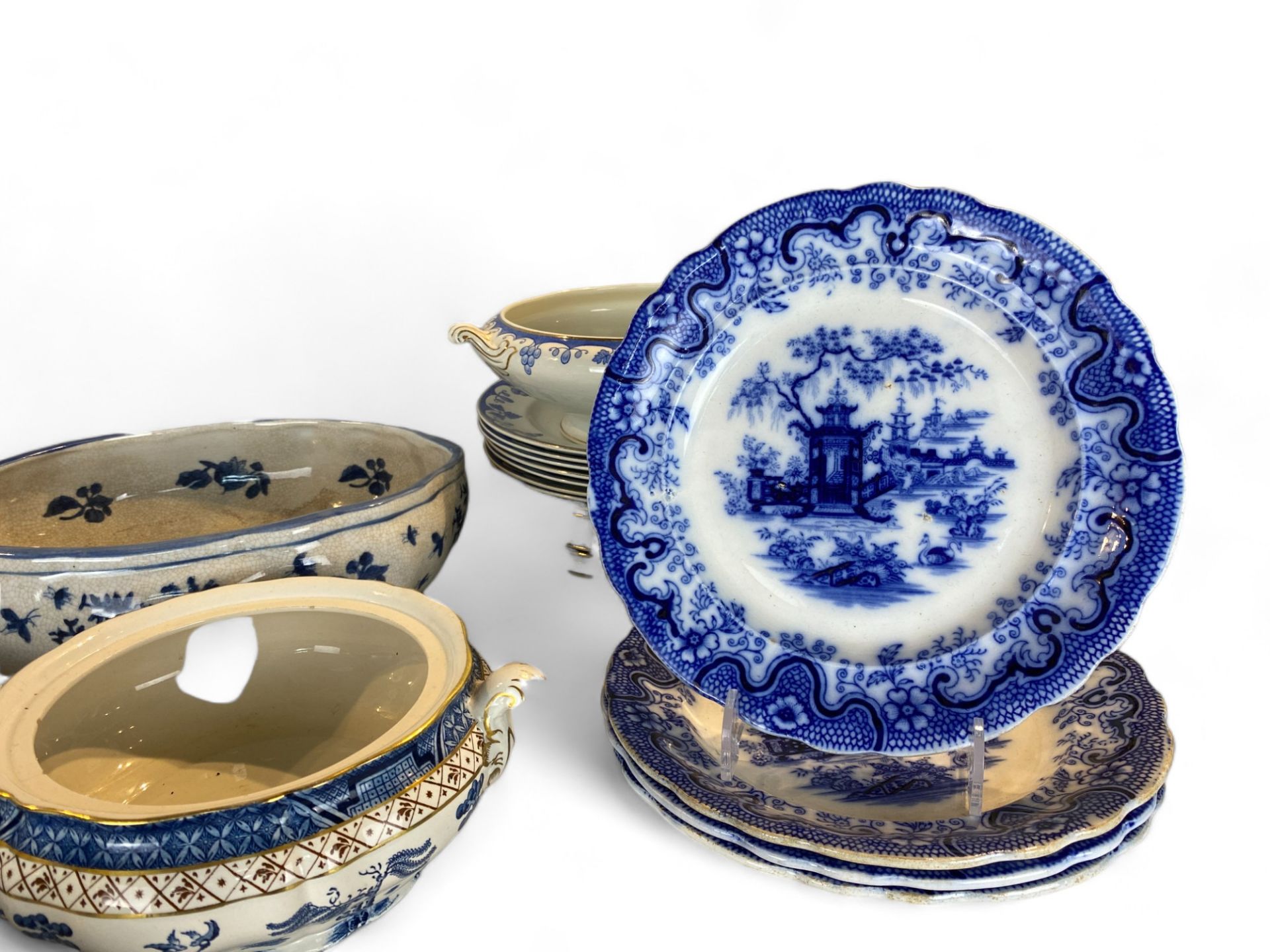 A collection of mostly English 19th century and later blue and white pottery and porcelain - Image 5 of 63