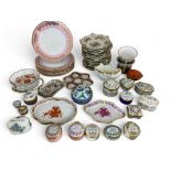A quantity of decorative ceramics including a small quantity of small boxes