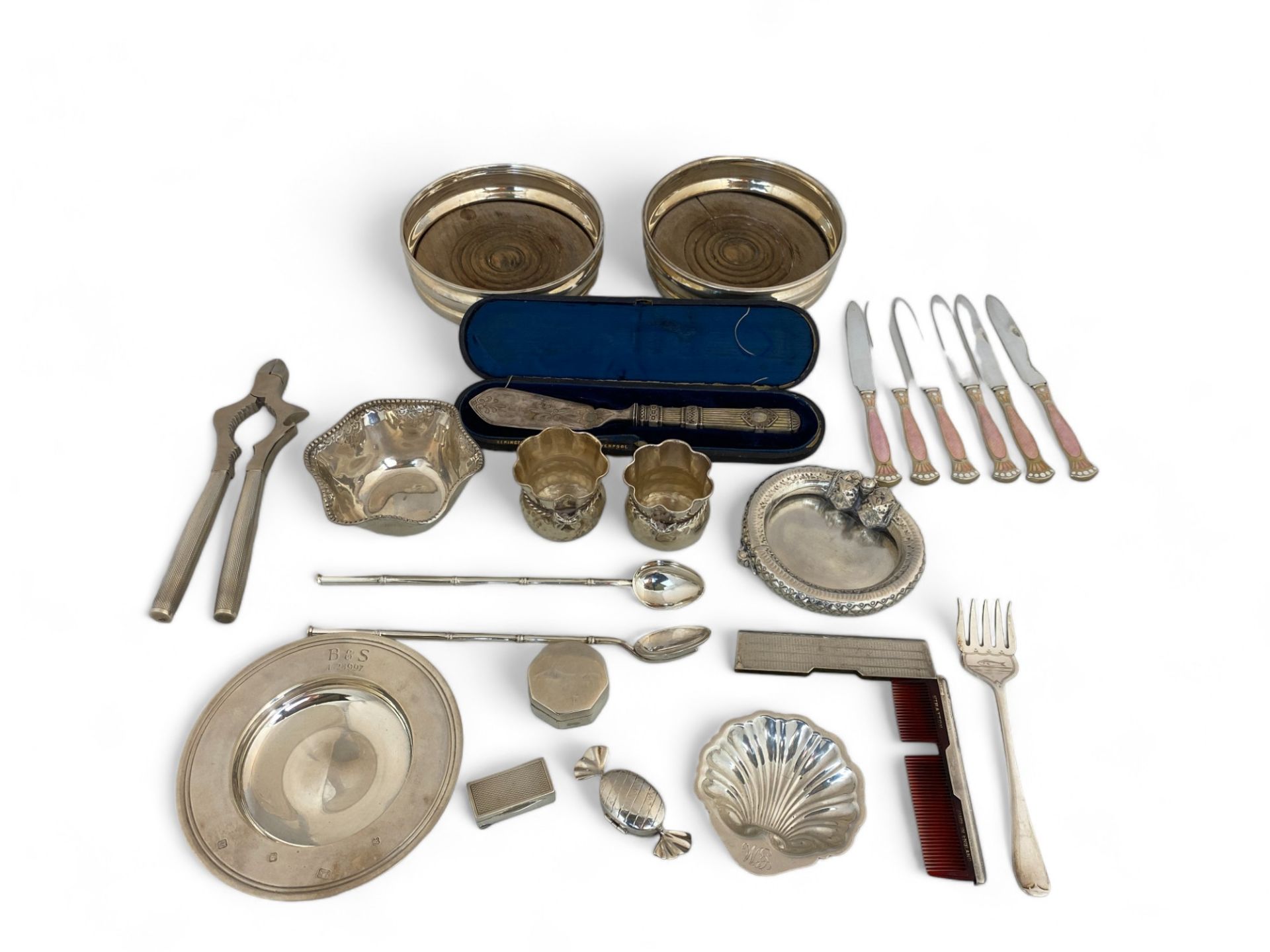 A group of various English and Continental silver and silver plated items