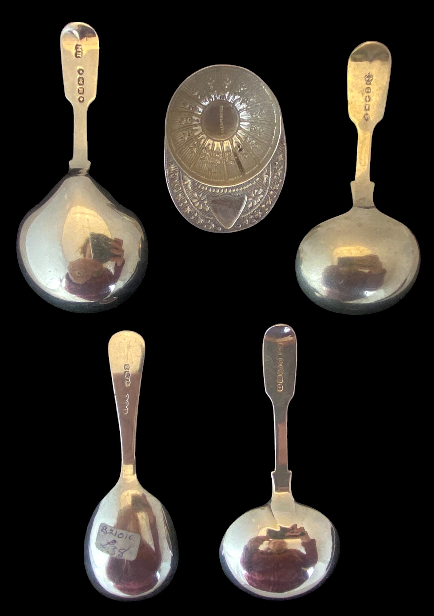 A group of five silver caddy spoons - Bild 2 aus 7