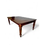 A William IV mahogany dining table