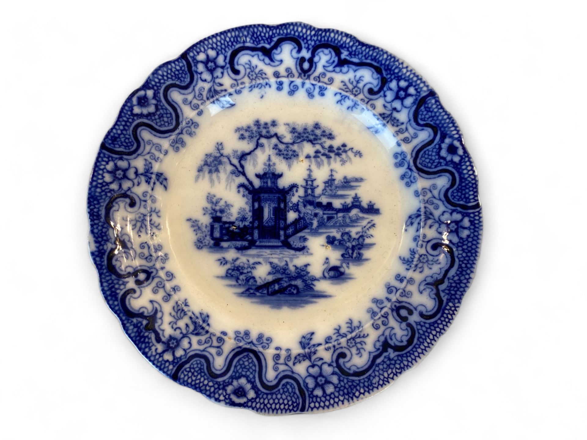 A collection of mostly English 19th century and later blue and white pottery and porcelain - Image 38 of 63